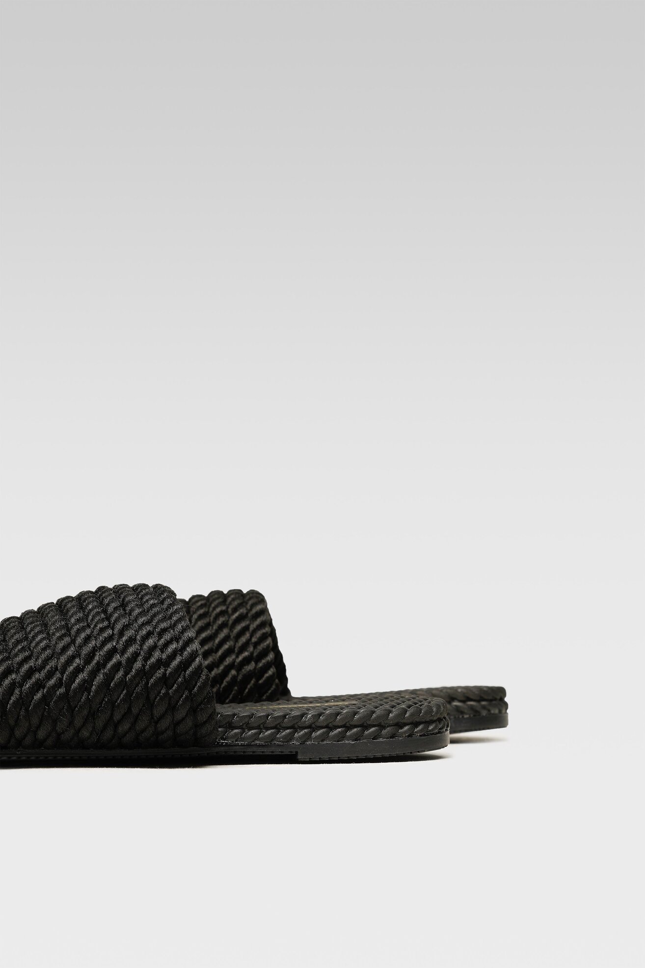 Джапанки Bassano WFA1841-3 ЧЕРЕН