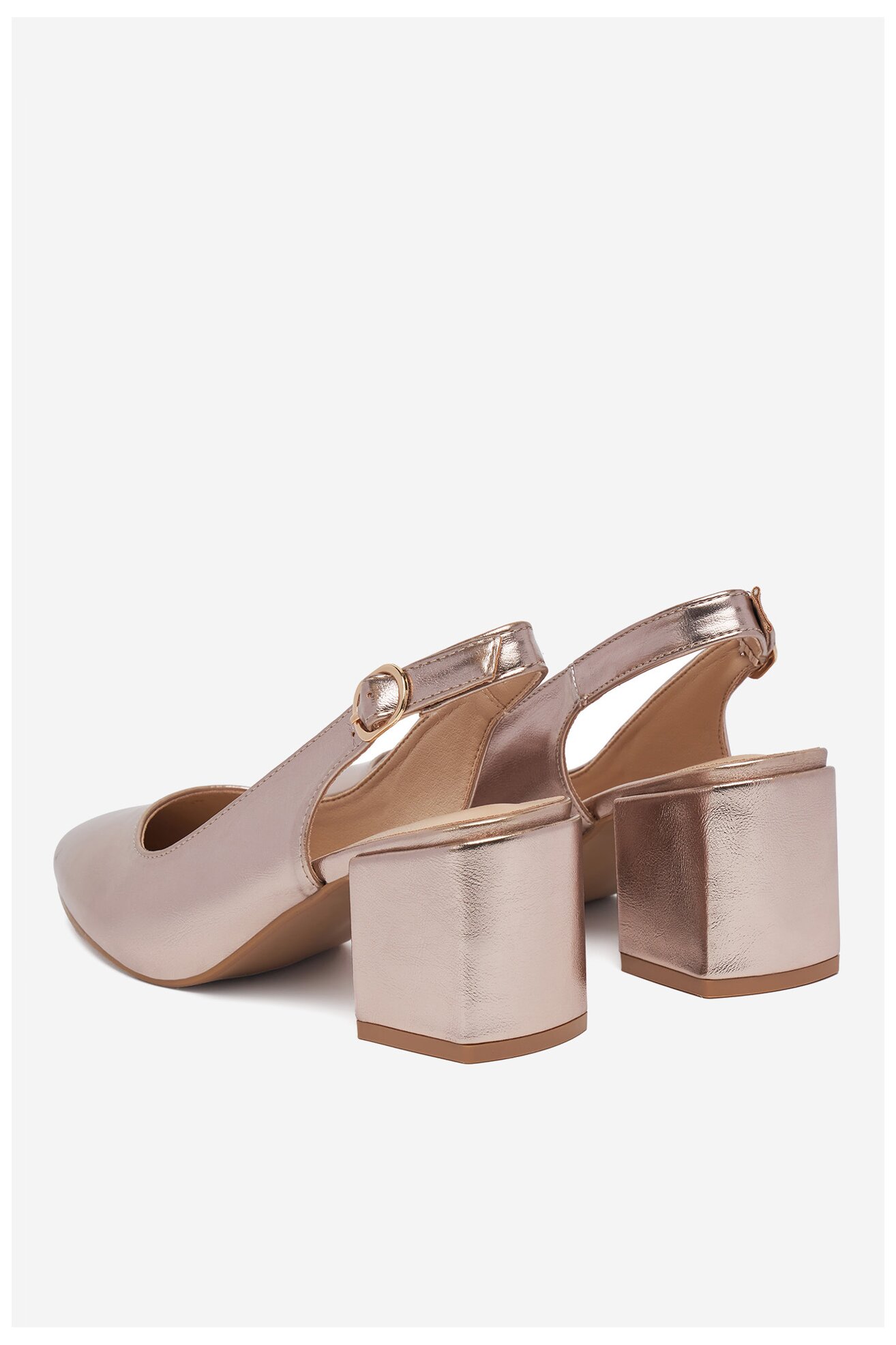 Czółenka Clara Barson WS23070-01 Złoty