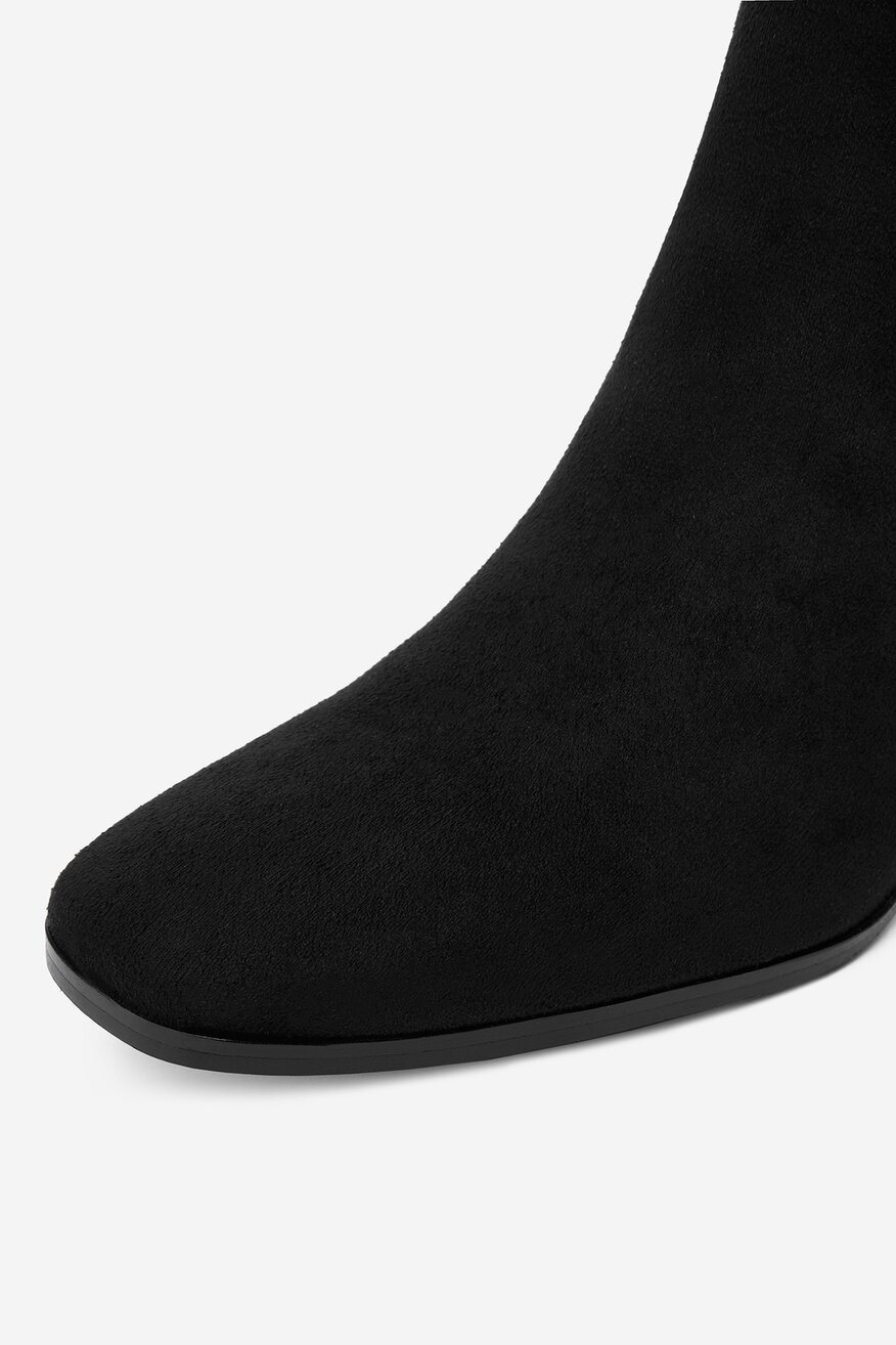 
                Ботильйони DeeZee ЧОРНИЙ - 5904410005028