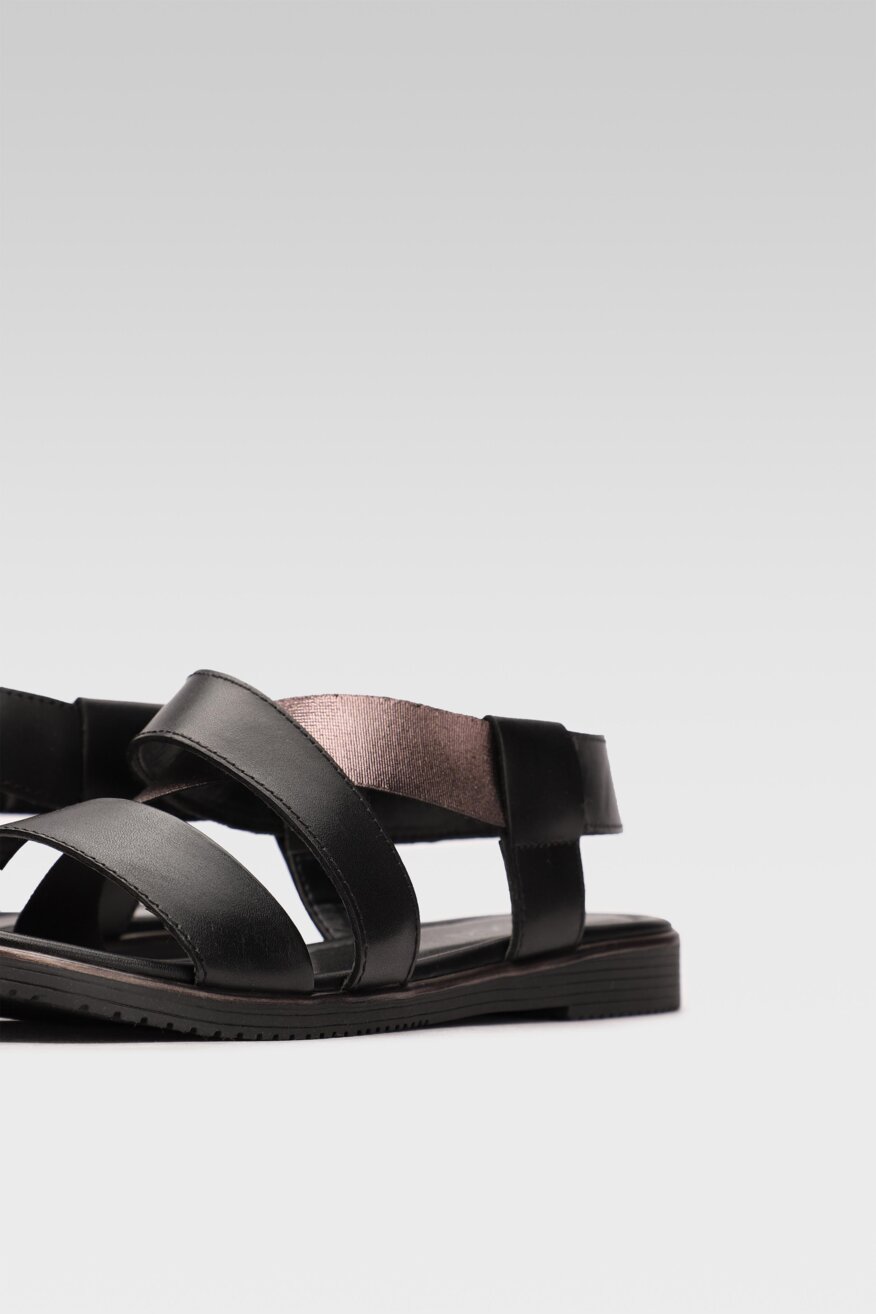 Lasocki - Skórzane sandały czarne - 5903698363363