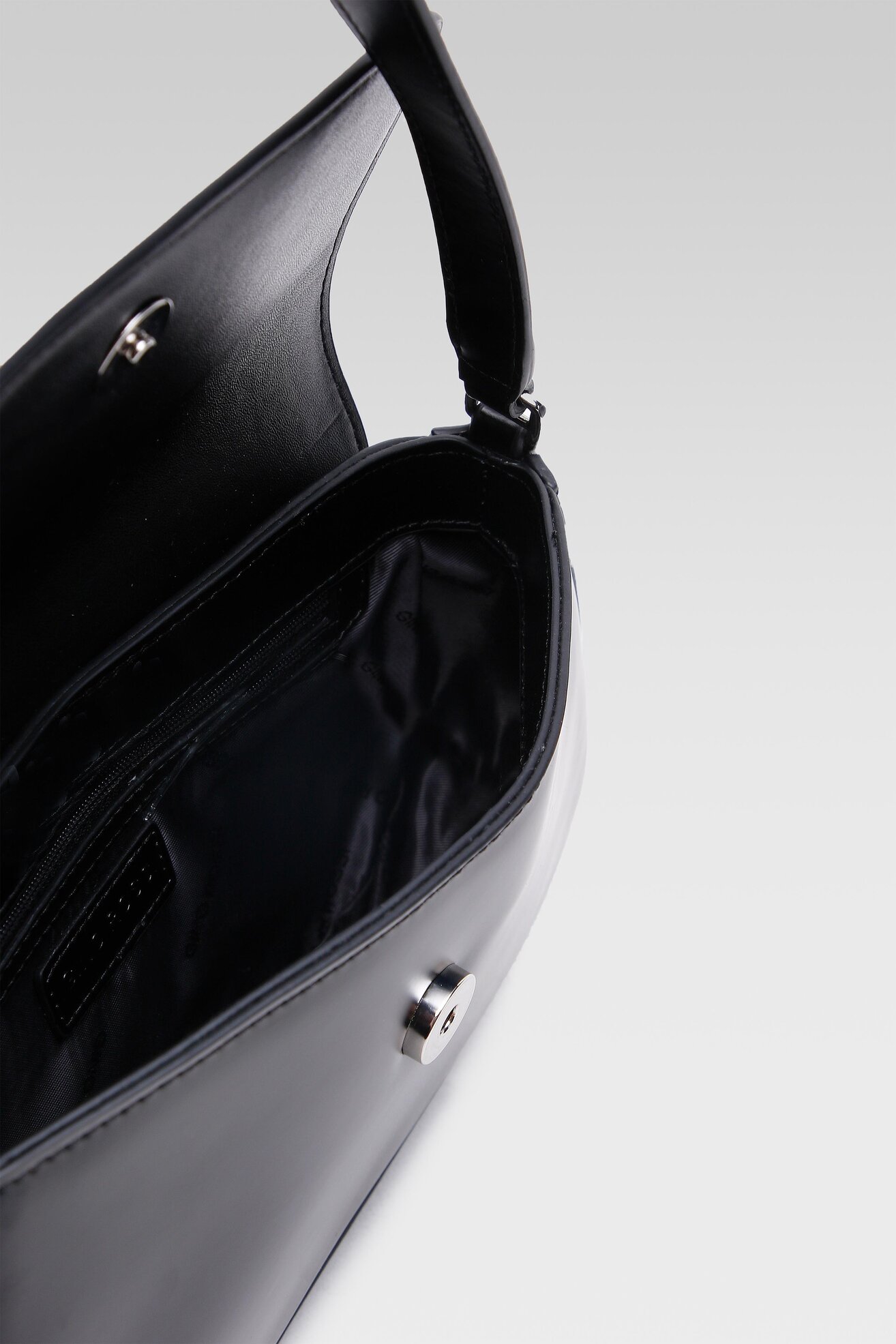 Torebka Gino Rossi RL0610 Czarny