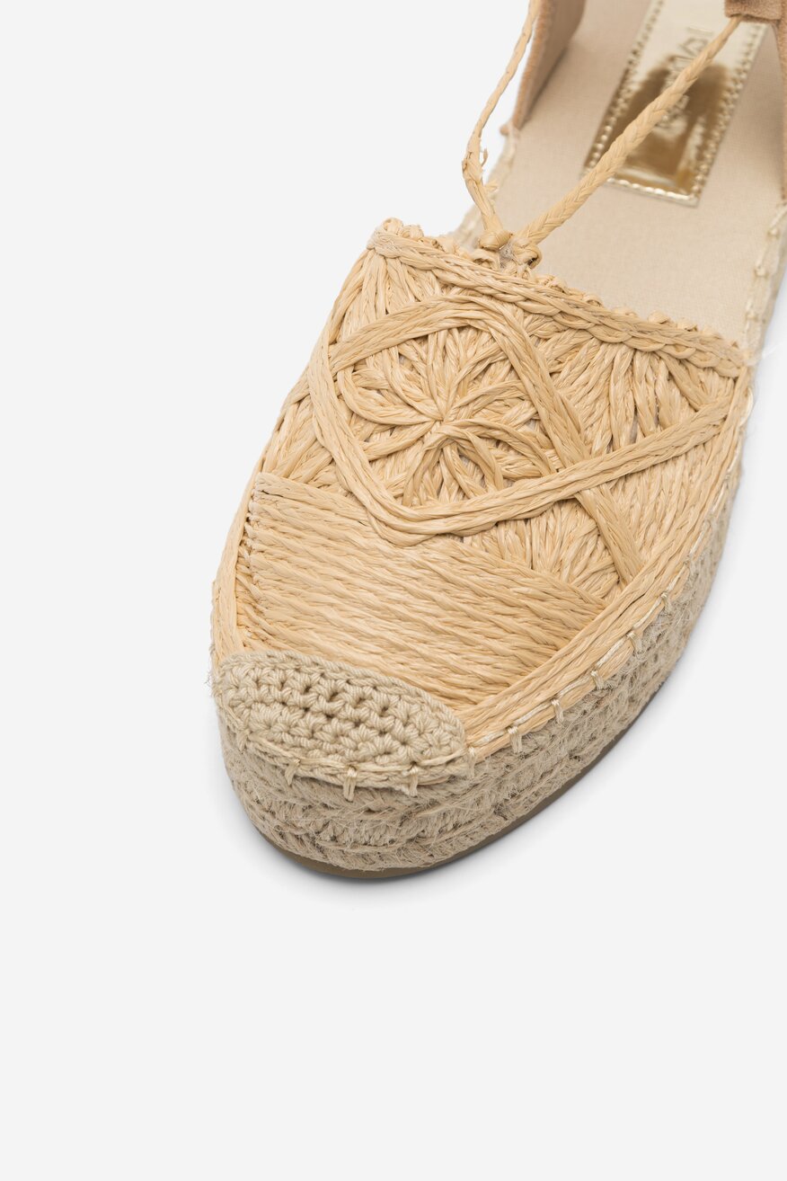 
                DeeZee - Espadryle beżowe - 5904862837611