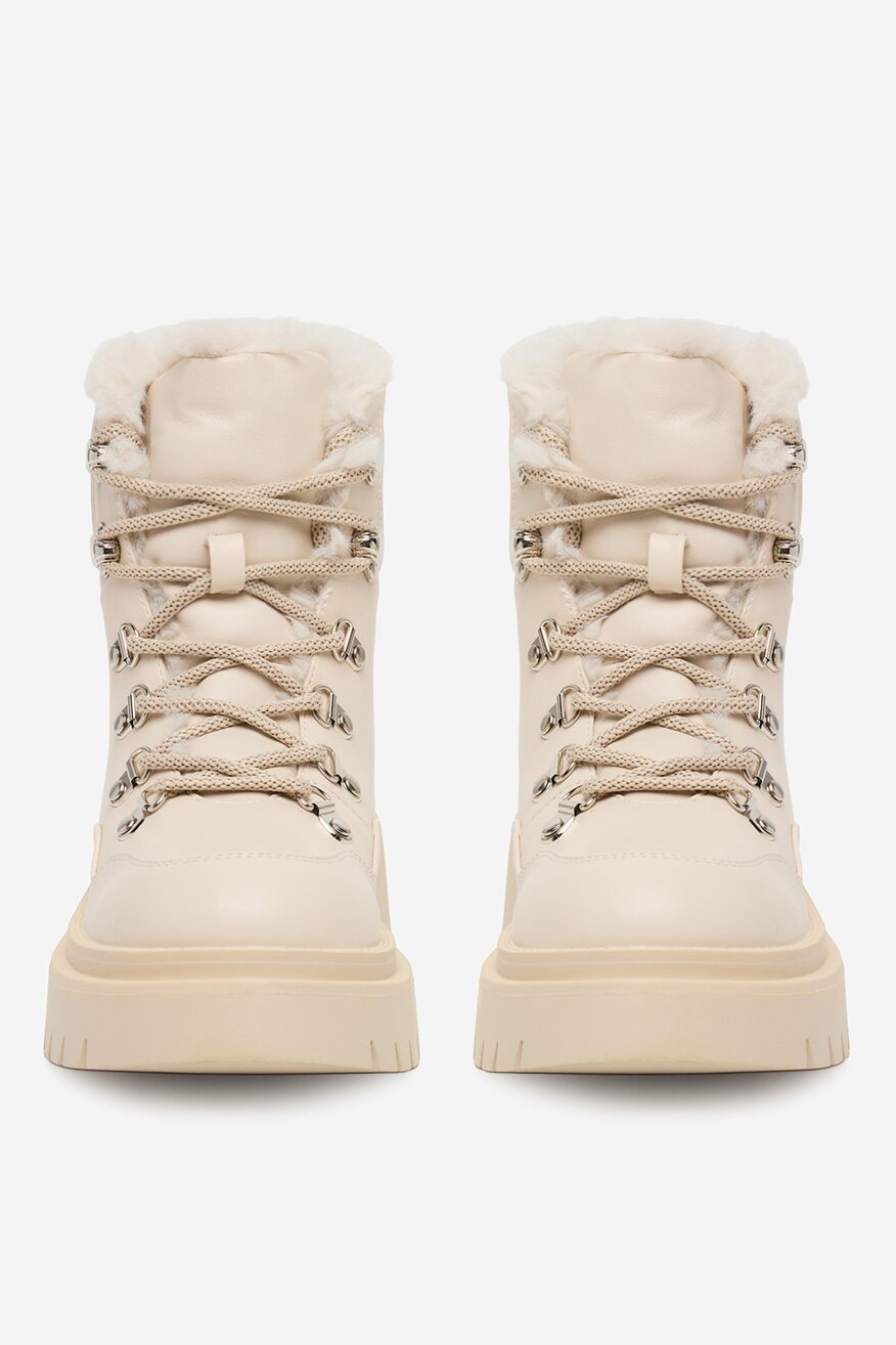 
                Боти DeeZee БЕЖОВ - 5904410885927