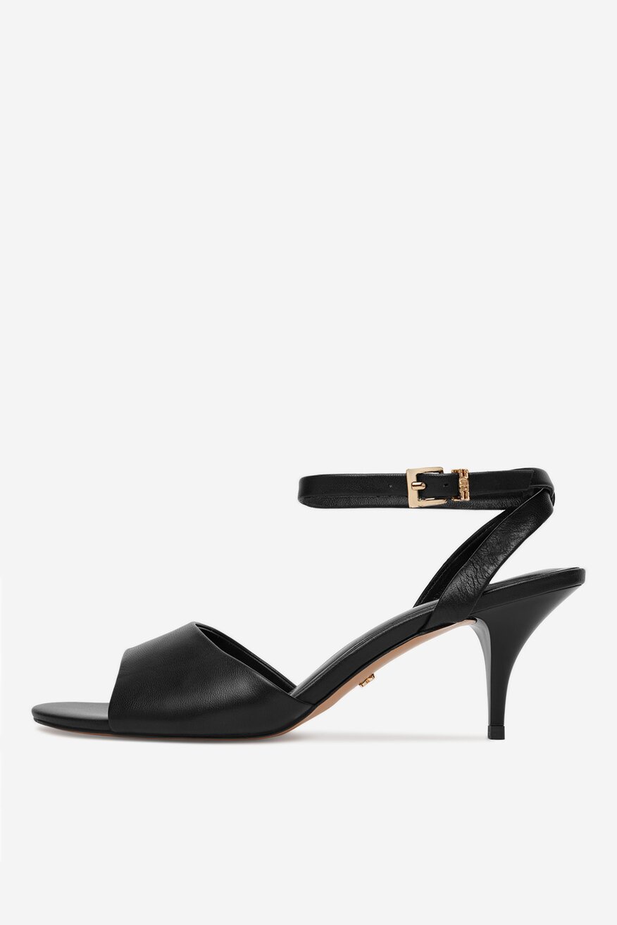 
                Сандалі Gino Rossi ЧОРНИЙ - 5907964042785