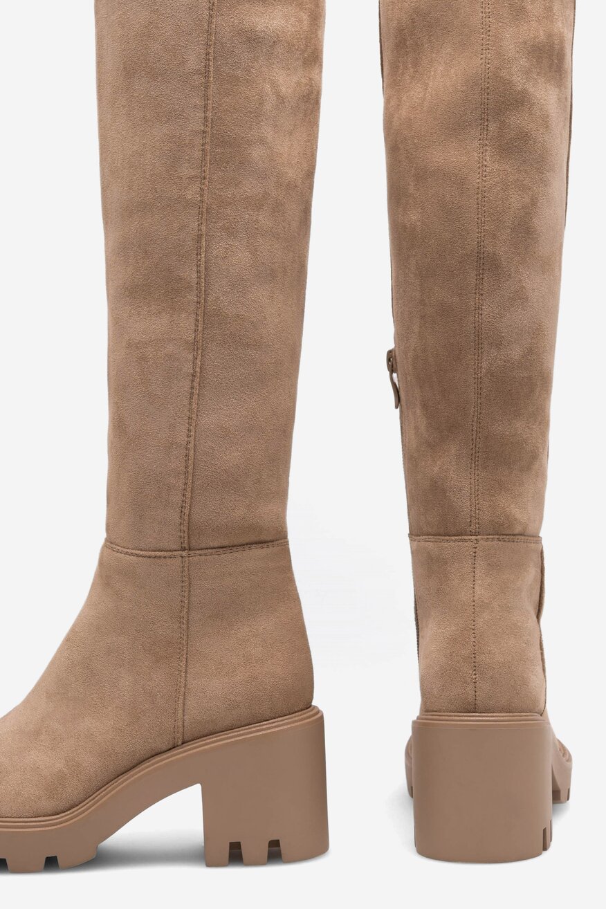 
                DeeZee - Kozaki na słupku - 5905588068389