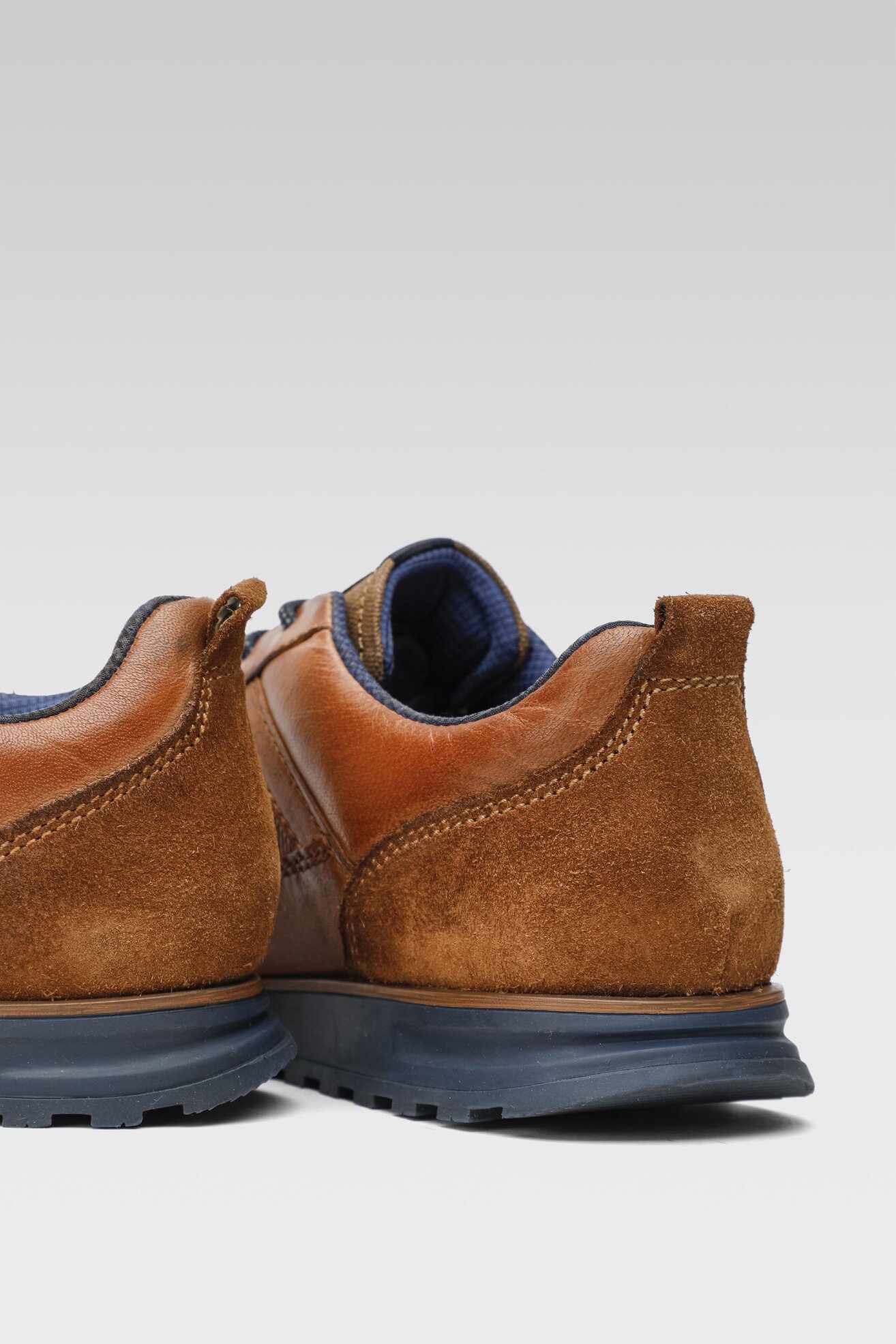 Sneakers Bugatti 335-A4D07-4000-6300 Brązowy