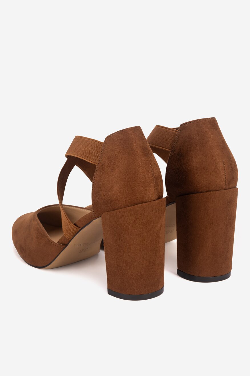 
                Pantofi cu toc Clara Barson CREM - 5905588710653