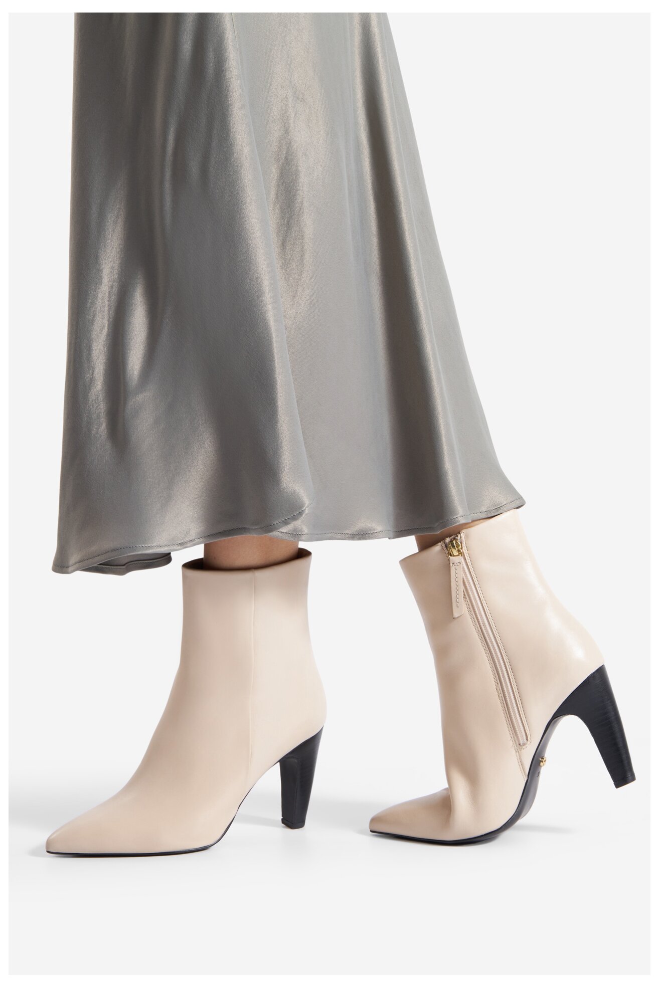 Bokacsizma Gino Rossi MERVAT-116030 KRÉMSZÍNŰ