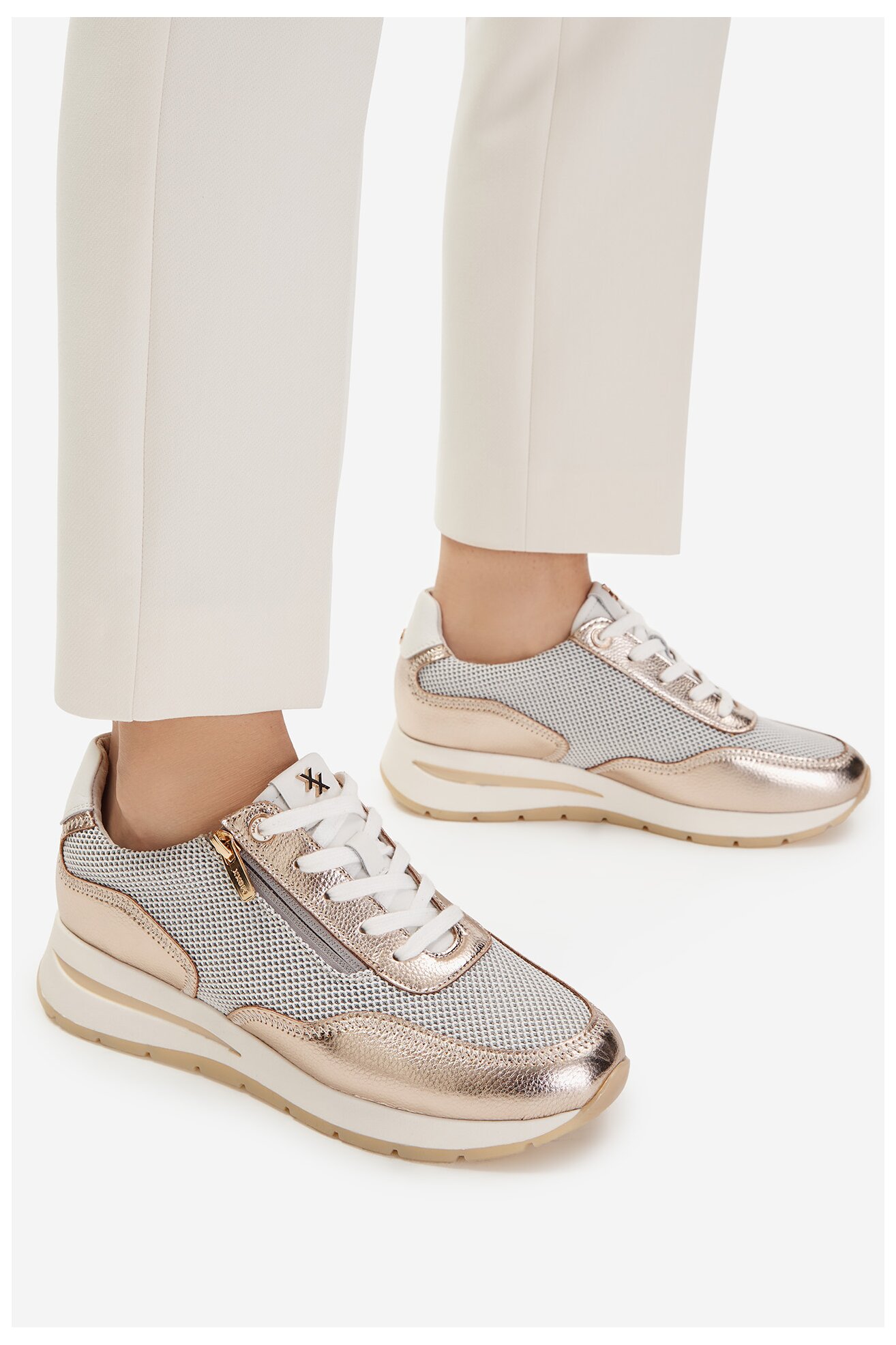 Sneakers Mexx EO-25F589-2 Złoty