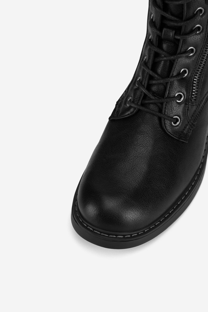 
                Duboke cipele Clara Barson CRNA - 5905588656654