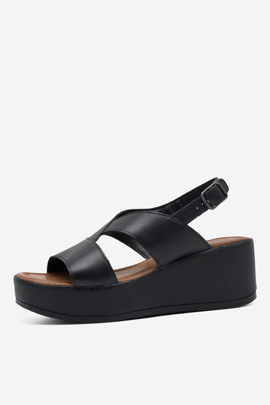 
                Lasocki - Skórzane sandały czarne - 5904862825328