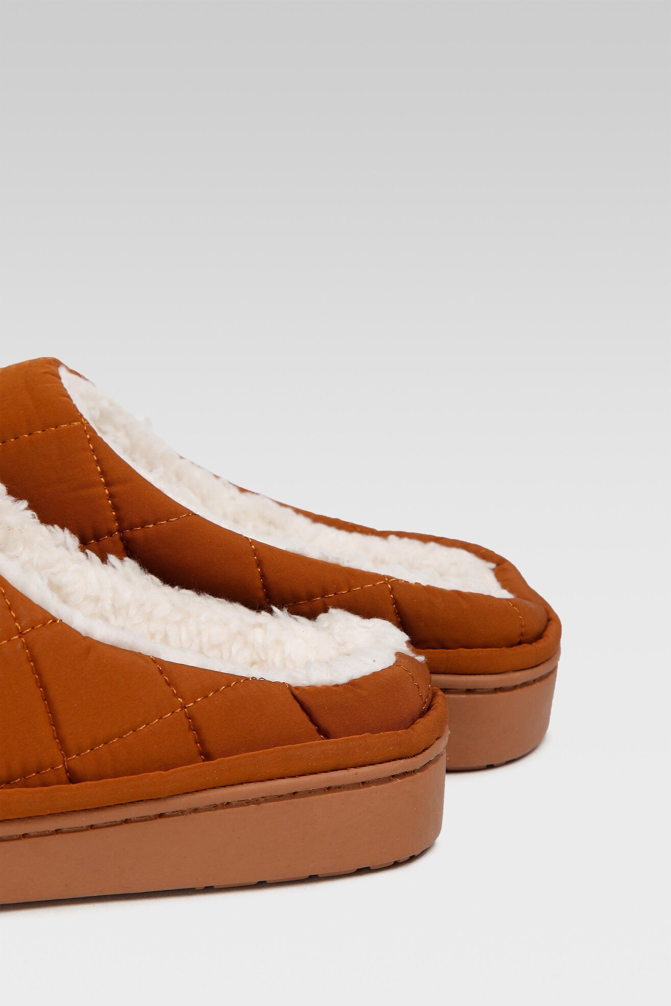 Чехли Nelli Blu 19203 КАФЯВ