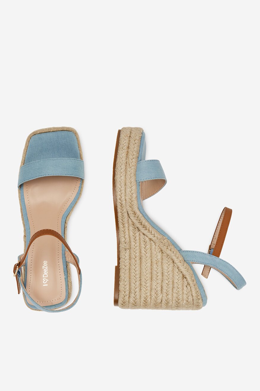 
                DeeZee - Espadryle na koturnie - 5904410845174