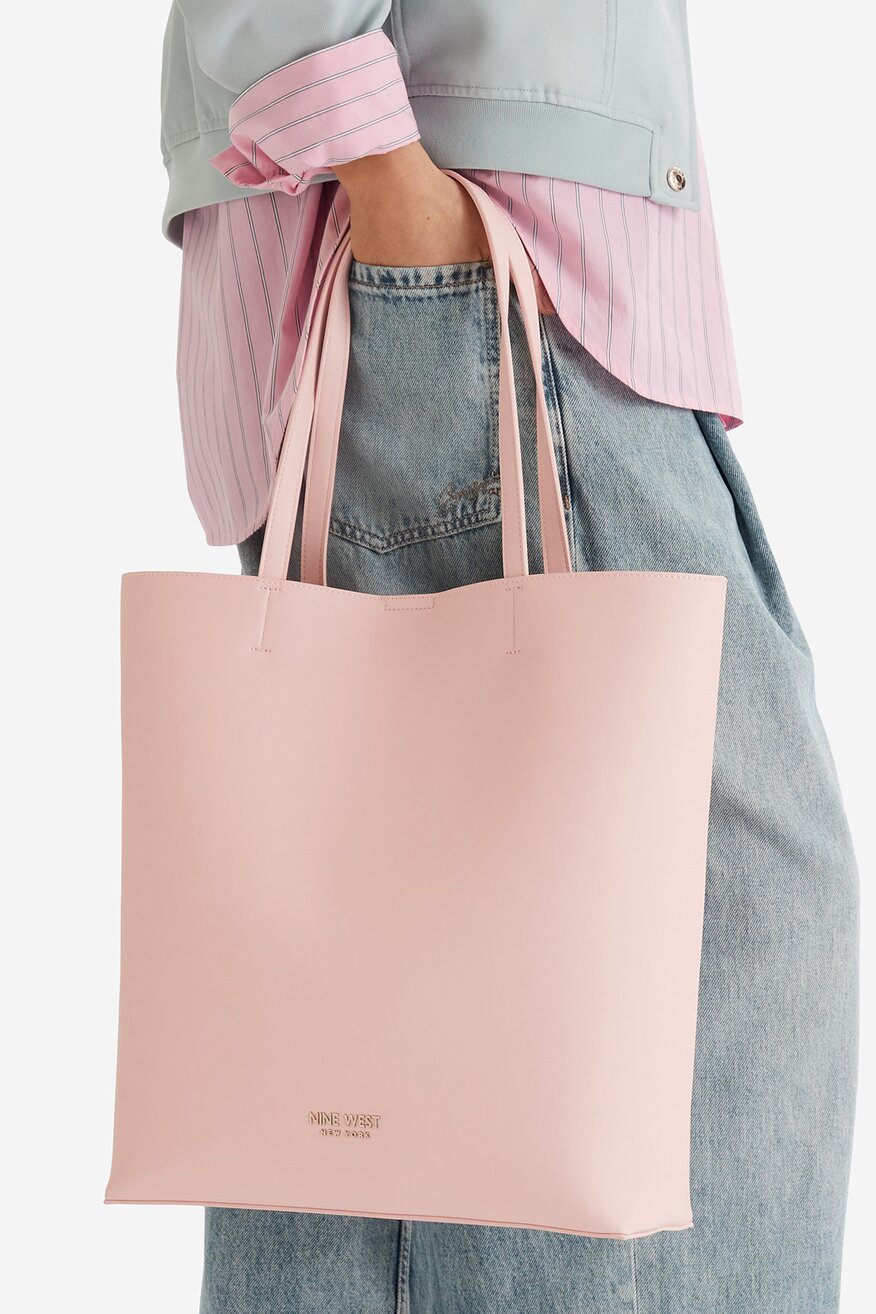 
                Дамска чанта NINE WEST РОЗОВ - 5906751543313