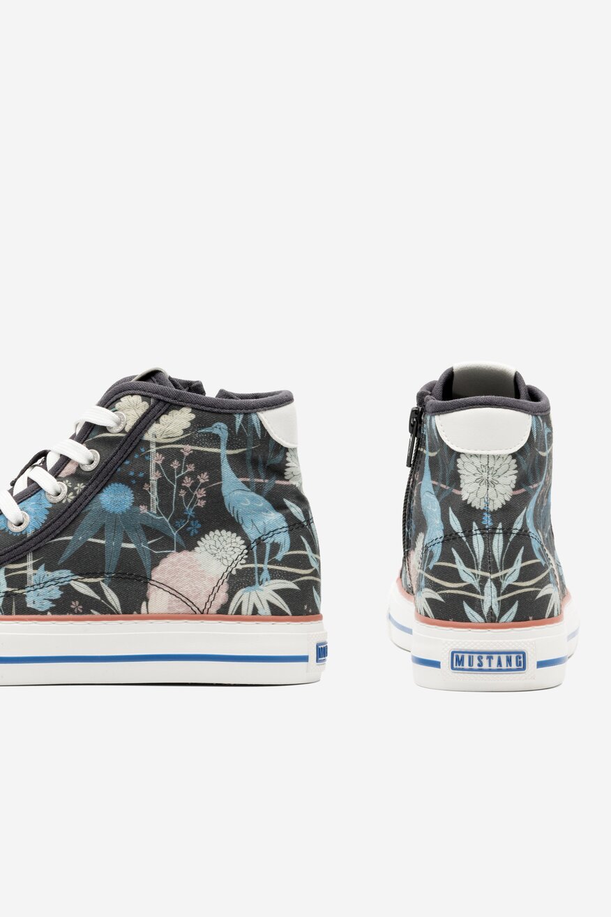 
                Mustang - Trampki czarne - 5904862665634