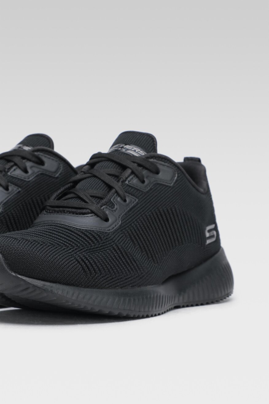 
                Skechers - Obuwie sportowe czarne sznurowane - 5903698267975