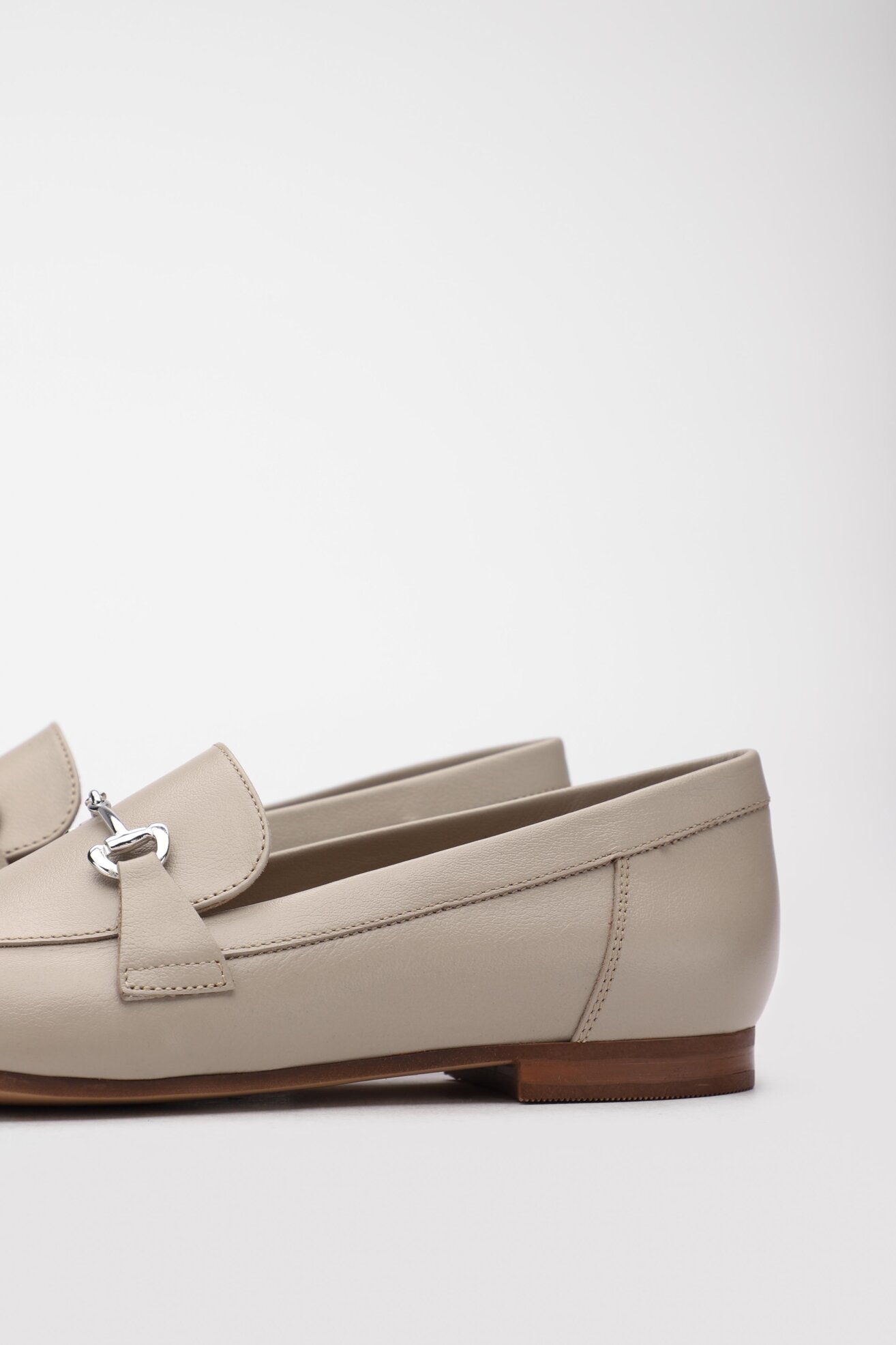 Półbuty Gino Rossi E21-23409LGS-AMBRA Szary