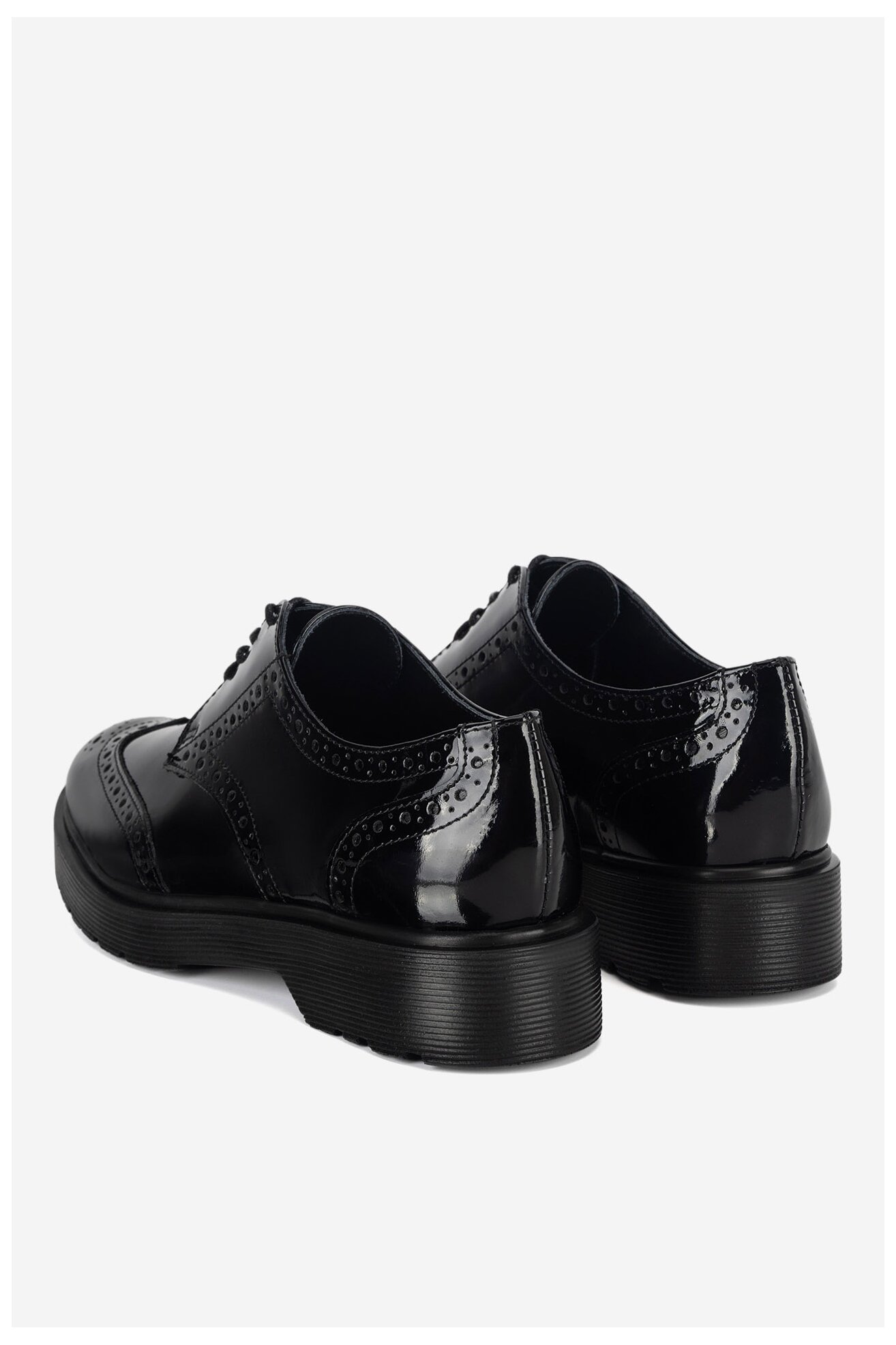 Półbuty Gino Rossi BELLA-124-25900W Czarny