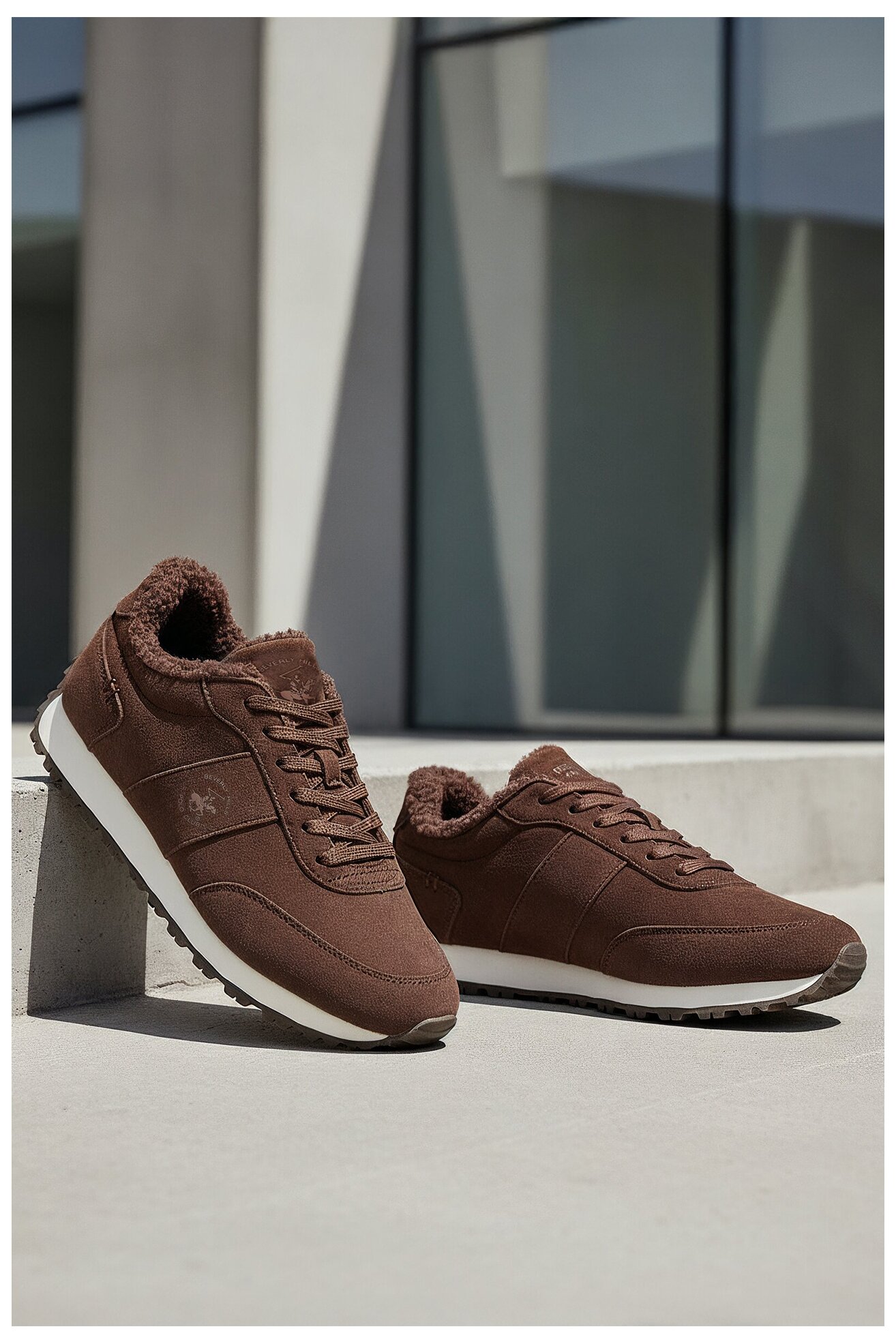 Tornacipő Beverly Hills Polo Club EO-V12-1187 BARNA