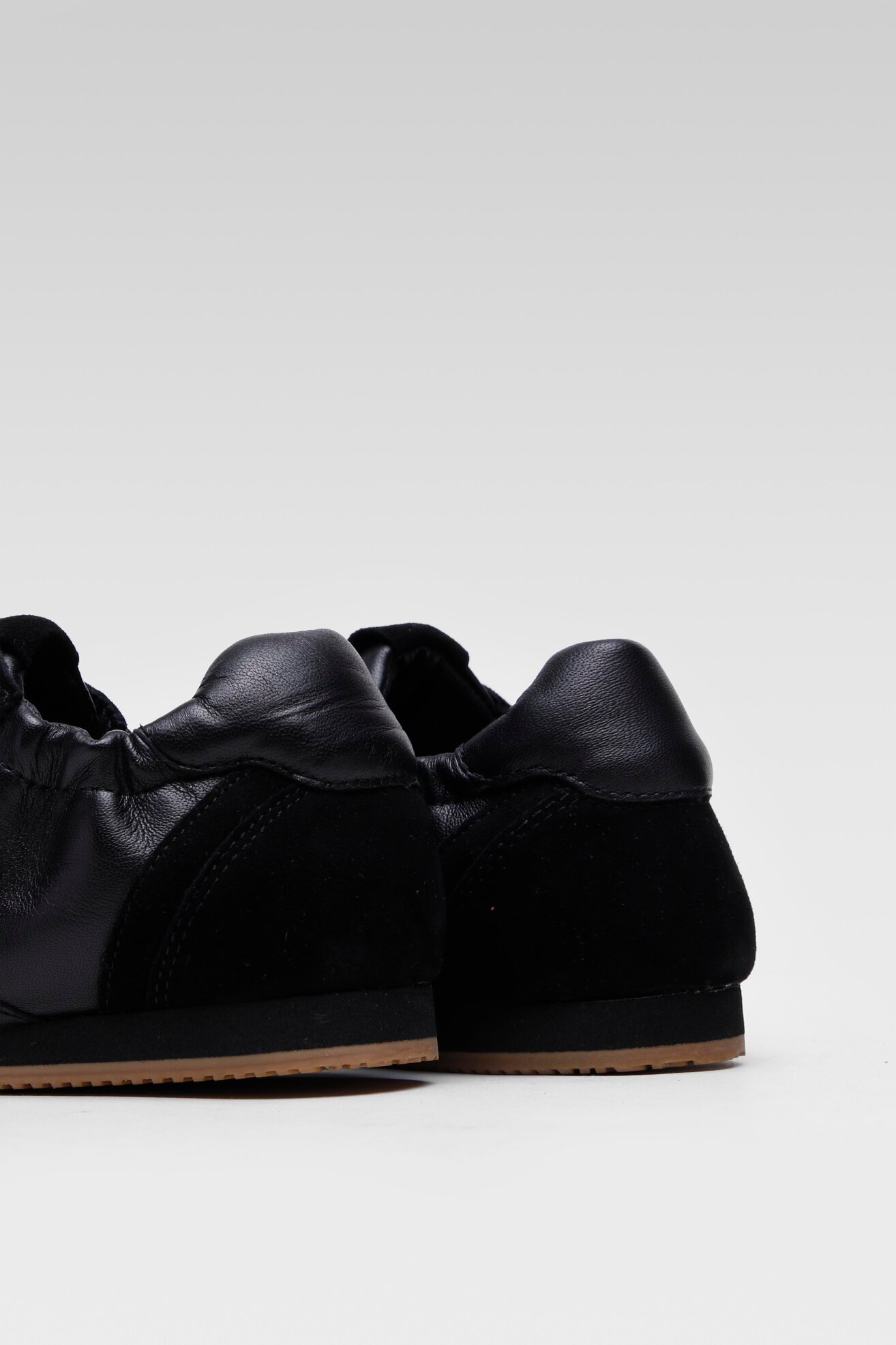 Półbuty Gino Rossi Sport RST-LARA-01 Czarny