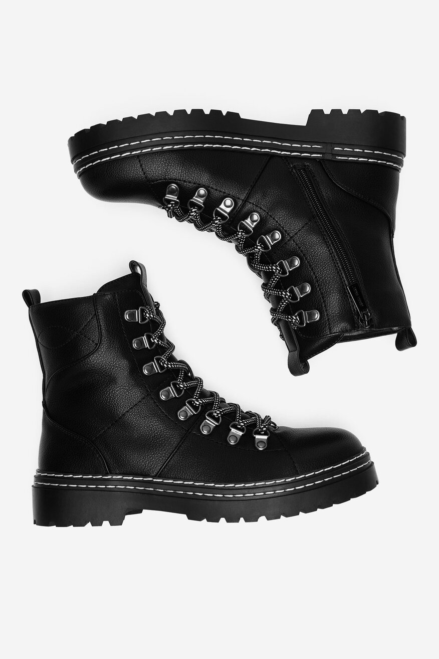 
                Боти Jenny Fairy ЧЕРЕН - 5905588919377