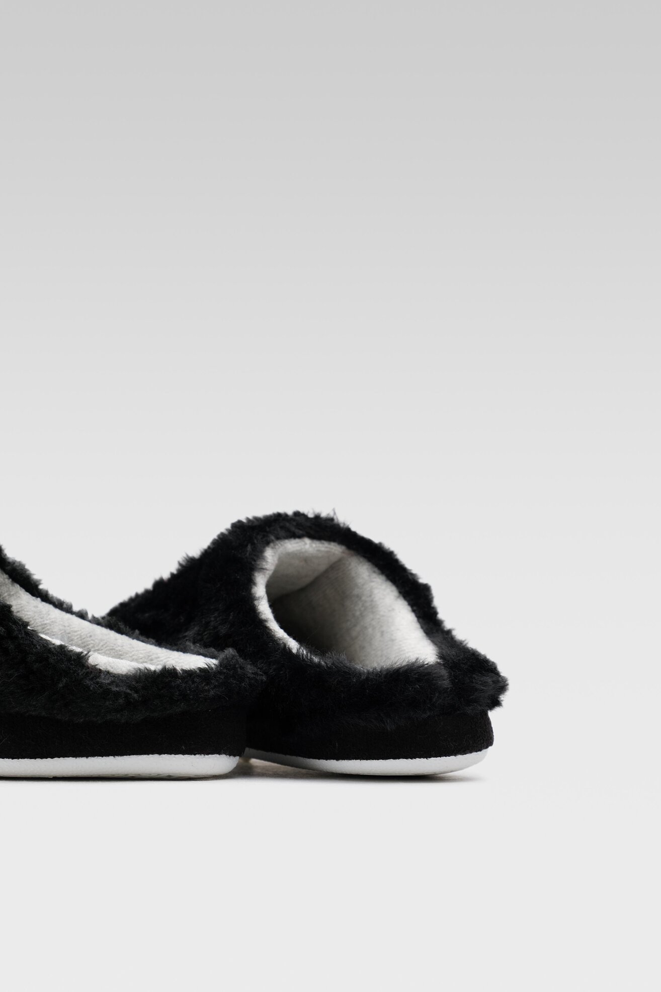 Kapcie Action Boy 22SAG5005 Czarny