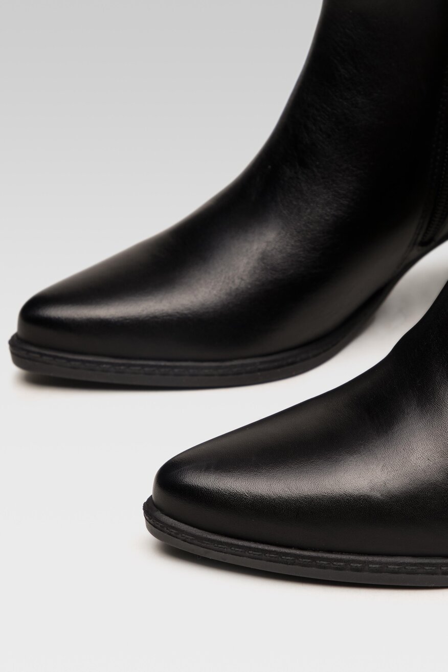 
                Lasocki - Skórzane botki na obcasie - 5904248038991