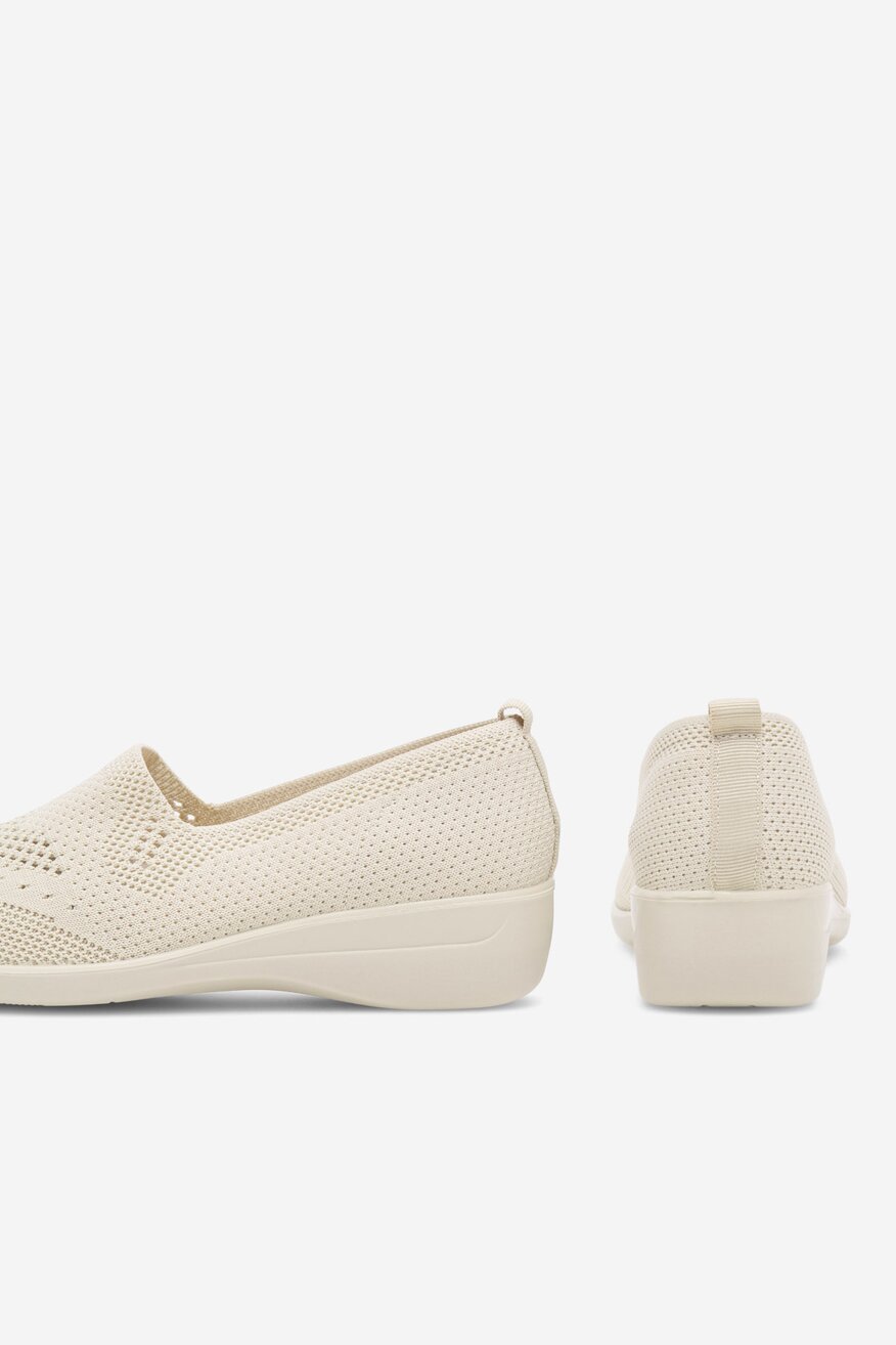 
                Pantofi casual Clara Barson BEJ - 5905588221364