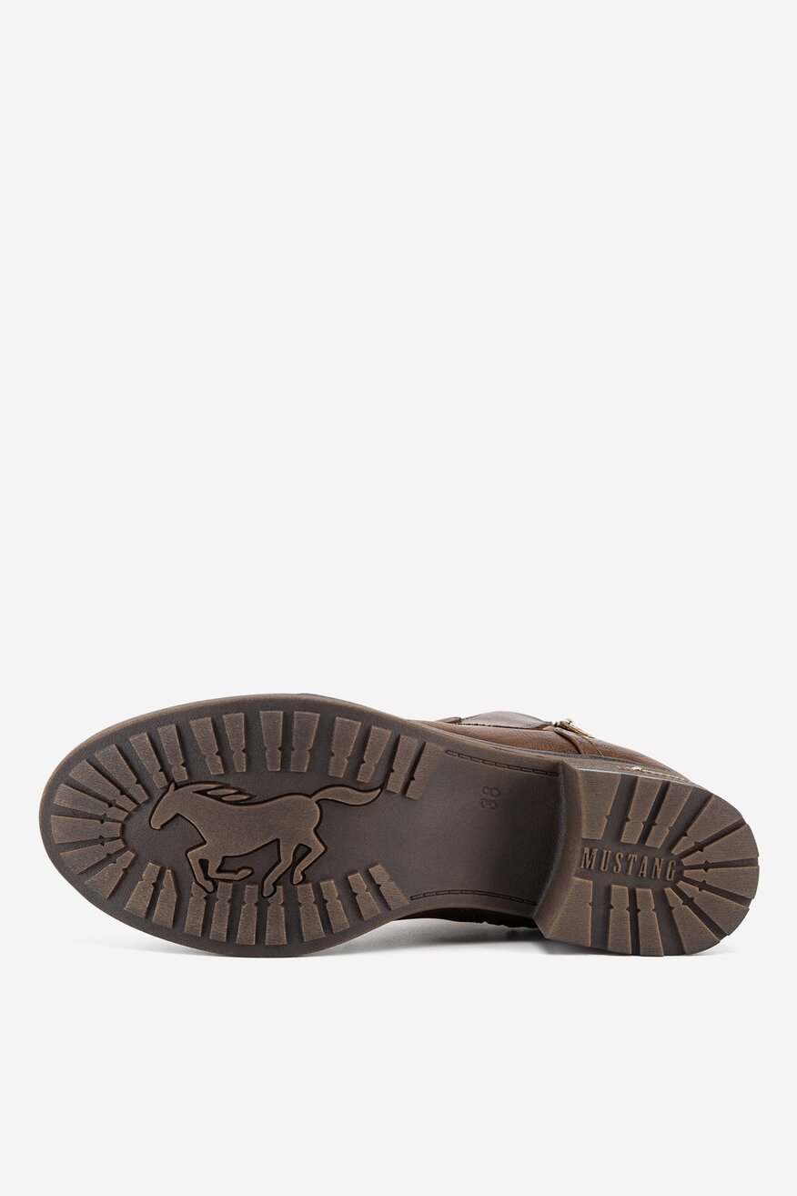 
                Csizma Mustang BARNA - 5905588858720