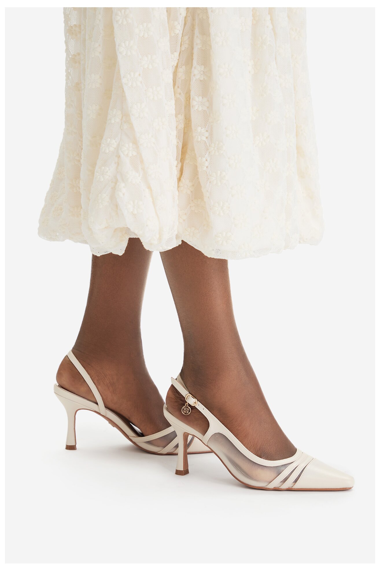 Елегантни обувки NINE WEST CEO-CR422-D3005C КРЕМАВ