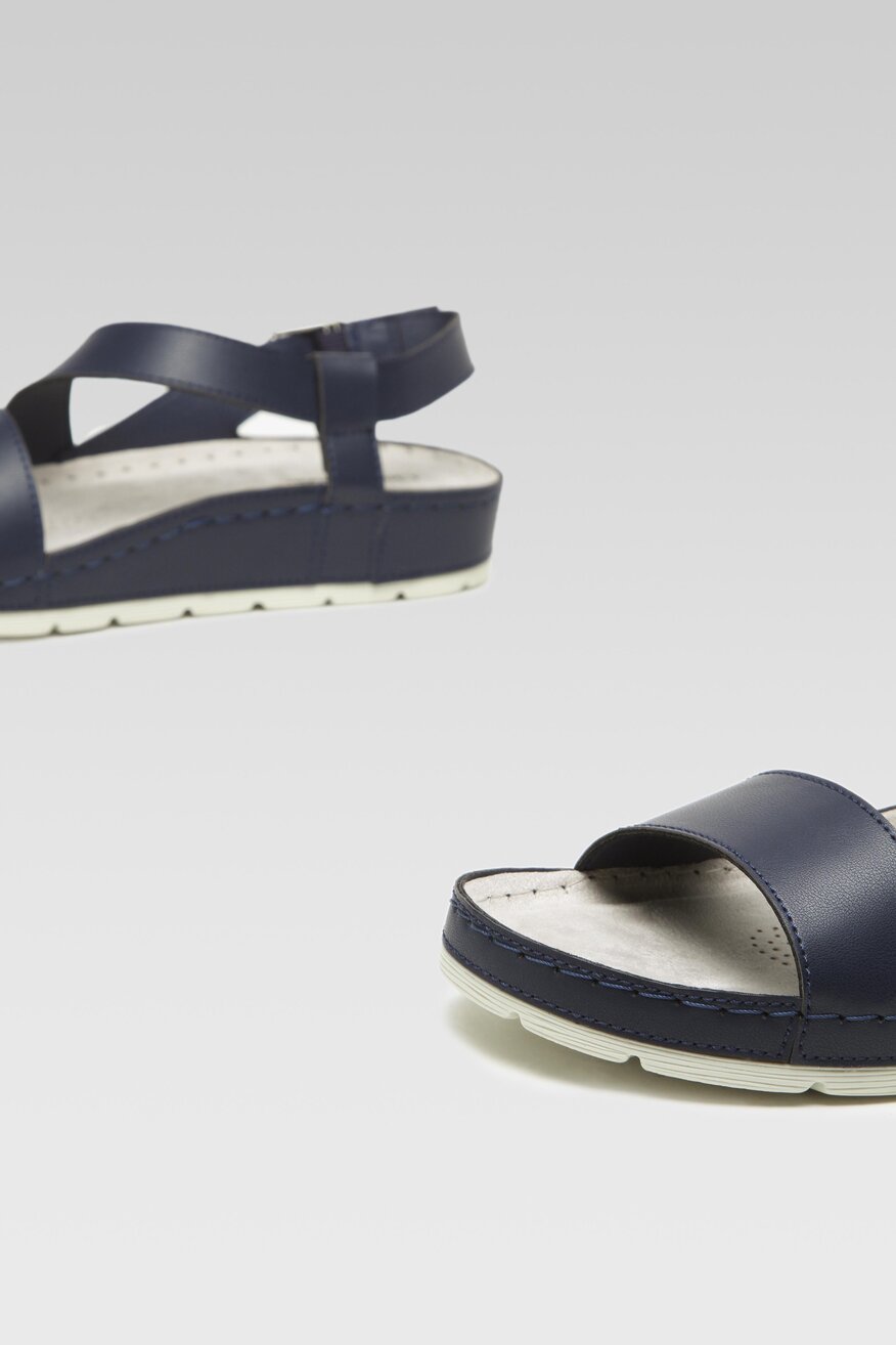 
                Сандалі Clara Barson ТЕМНО-СИНІЙ - 5904862838038