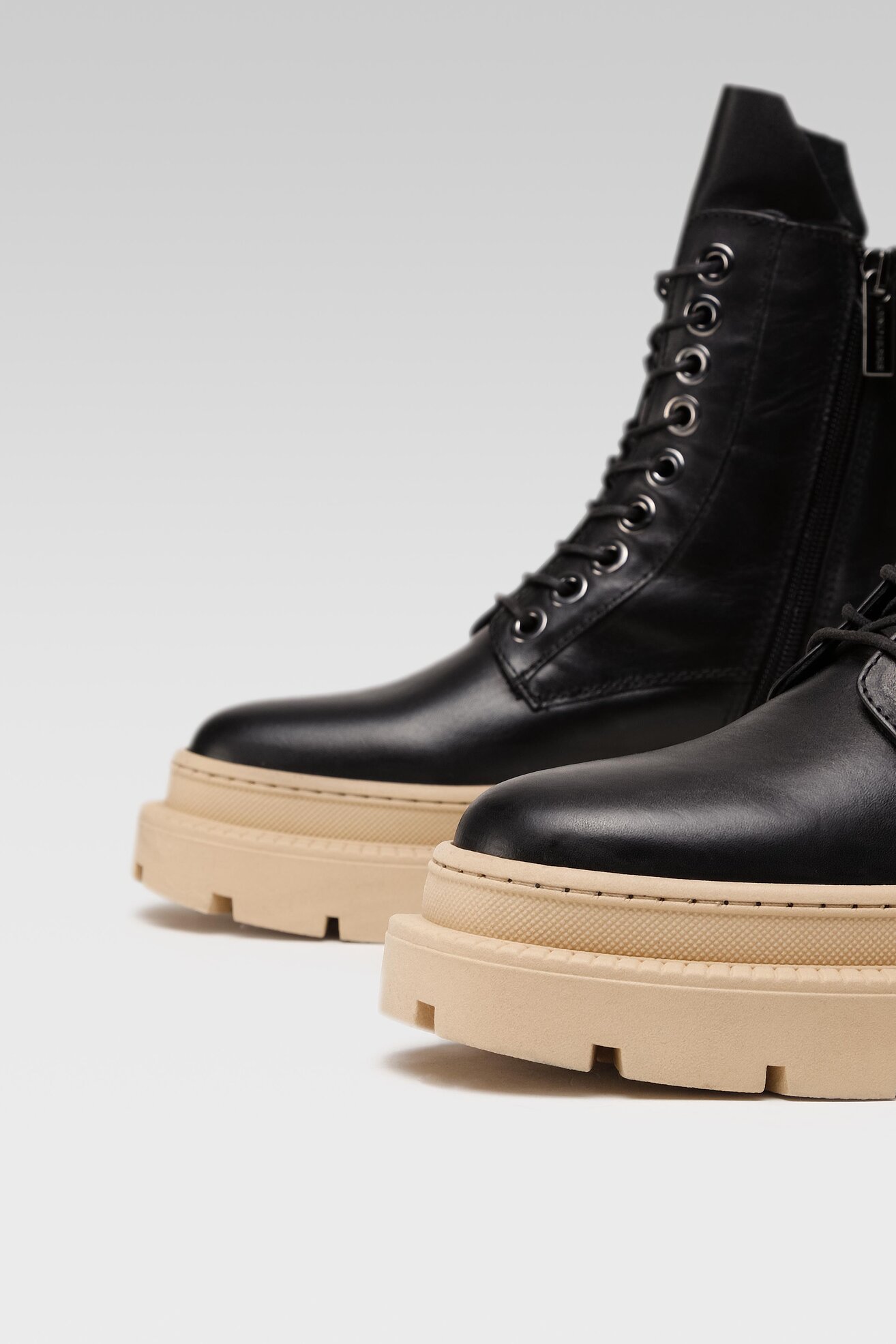 Trzewiki Gino Rossi 222FW101V Czarny