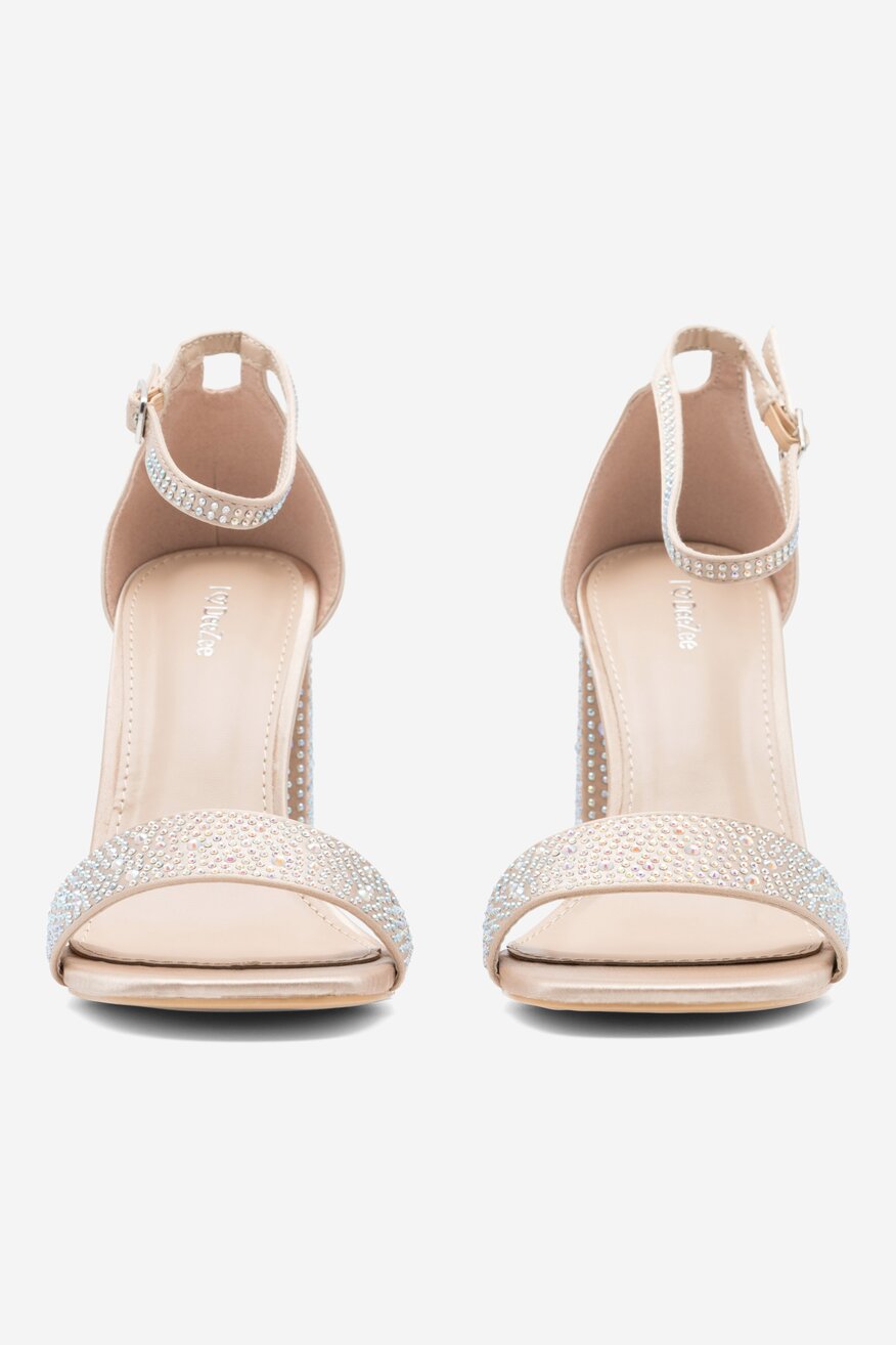 
                DeeZee - Sandały na słupku - 5904862698793