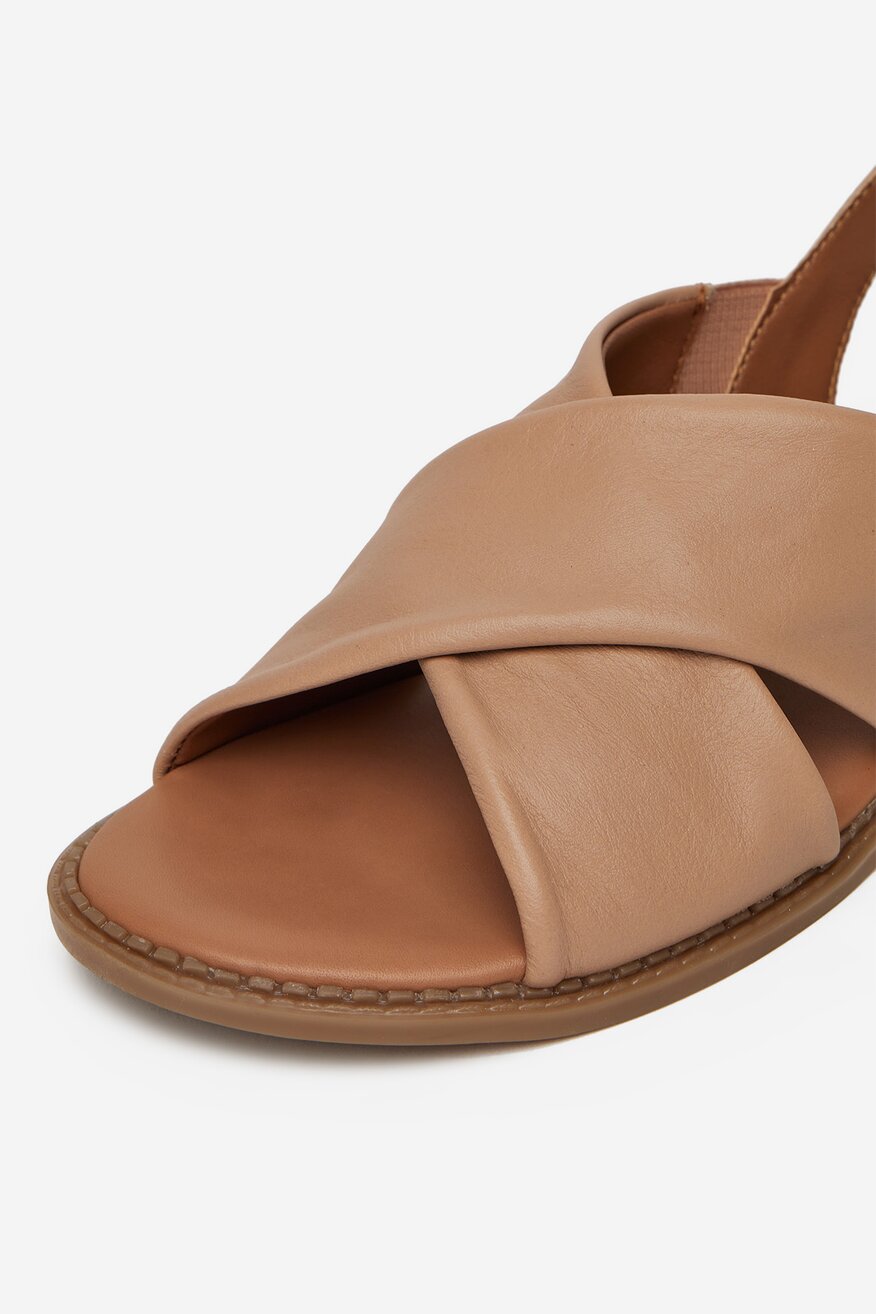 
                Сандали Lasocki ТЪМНОБЕЖОВ - 5906751733998