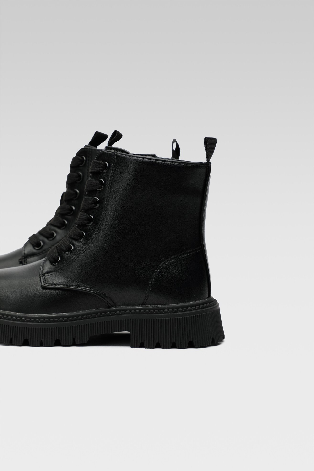 Bocanci Nelli Blu CM220117-10 NEGRU