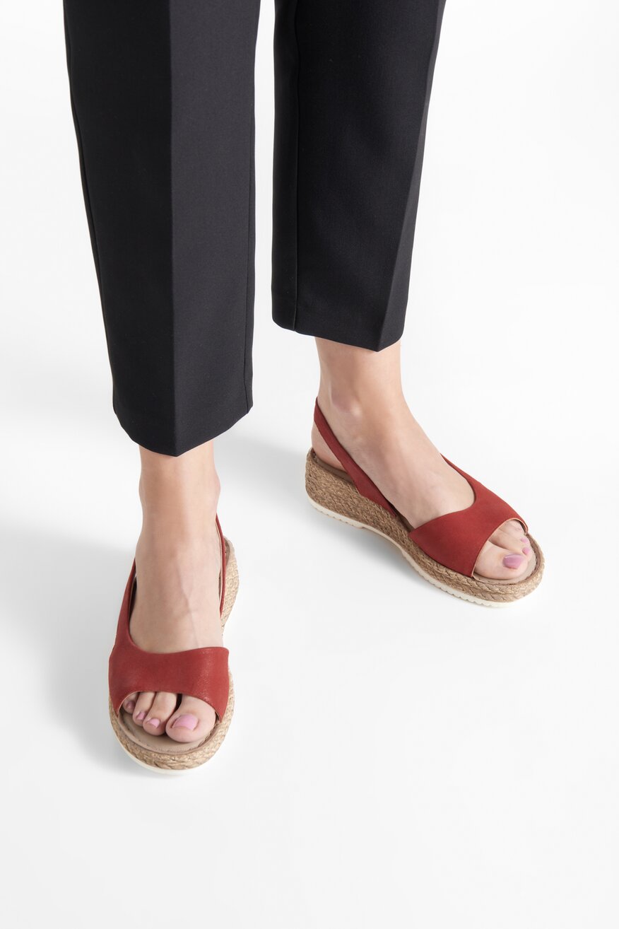 
                Сандали Lasocki ЧЕРВЕН - 5905588615750