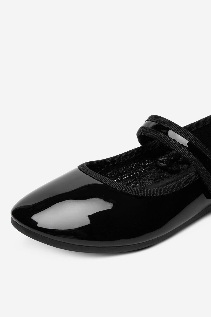 
                Балетки DeeZee ЧОРНИЙ - 5906751290583