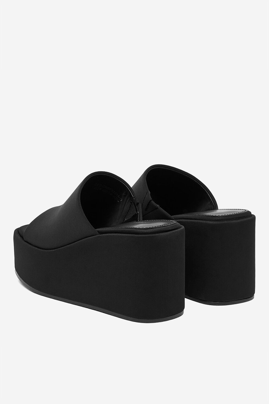 
                Джапанки DeeZee ЧЕРЕН - 5906751914250