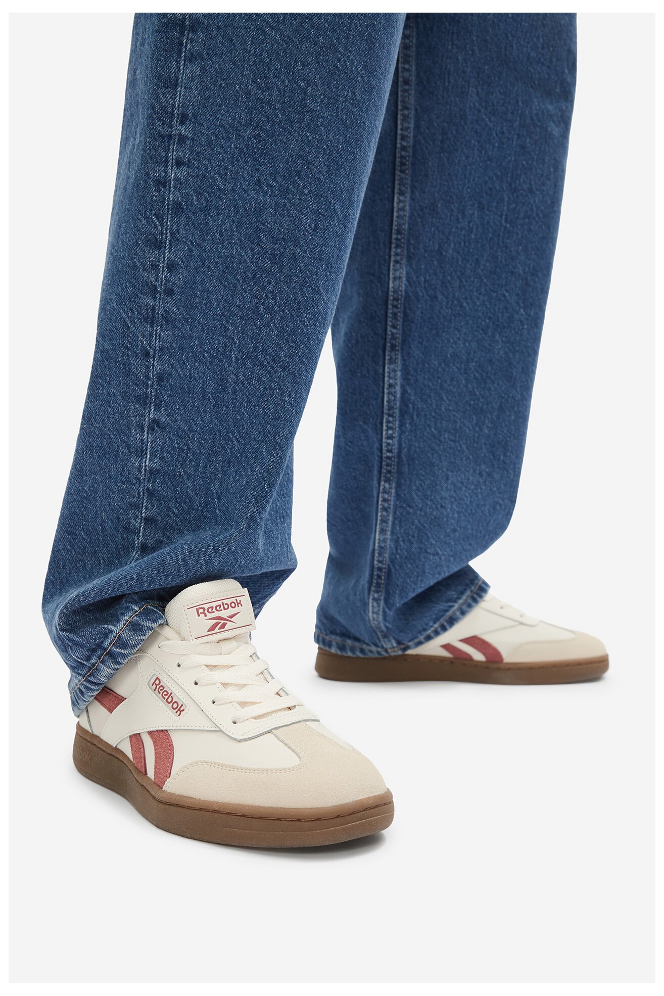 Спортни обувки Reebok FORTE LOUNGER AR30252WCQT КРЕМАВ