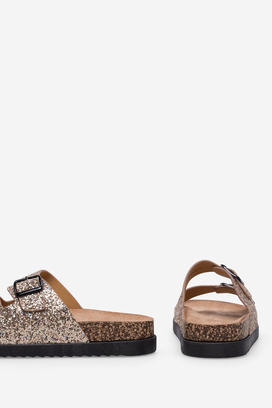 
                DeeZee - Klapki - 5905588637707