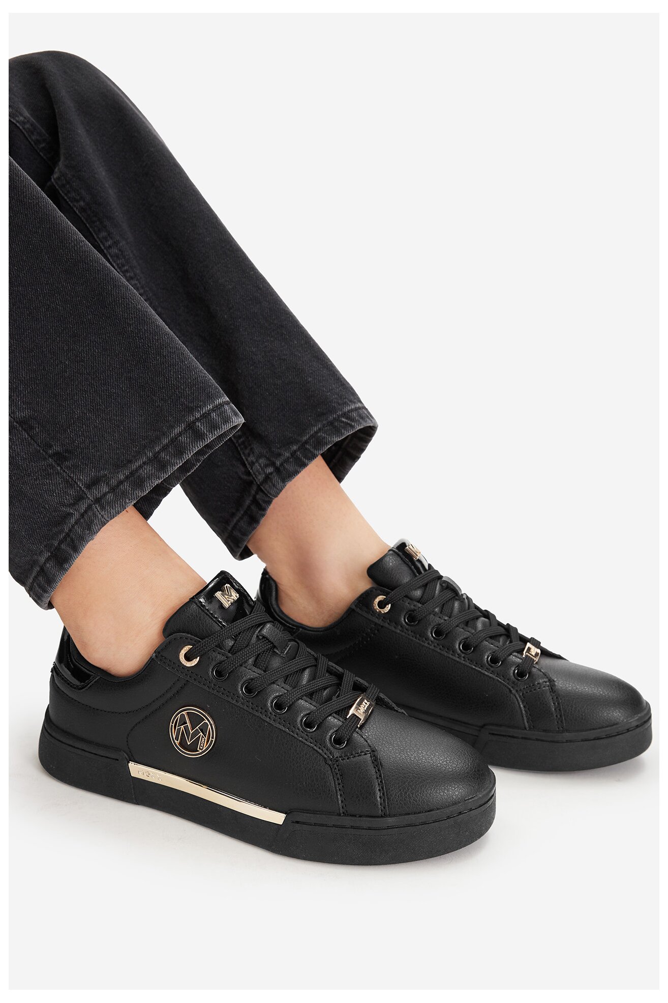 Tornacipő Mexx CEO-MI001010443W FEKETE