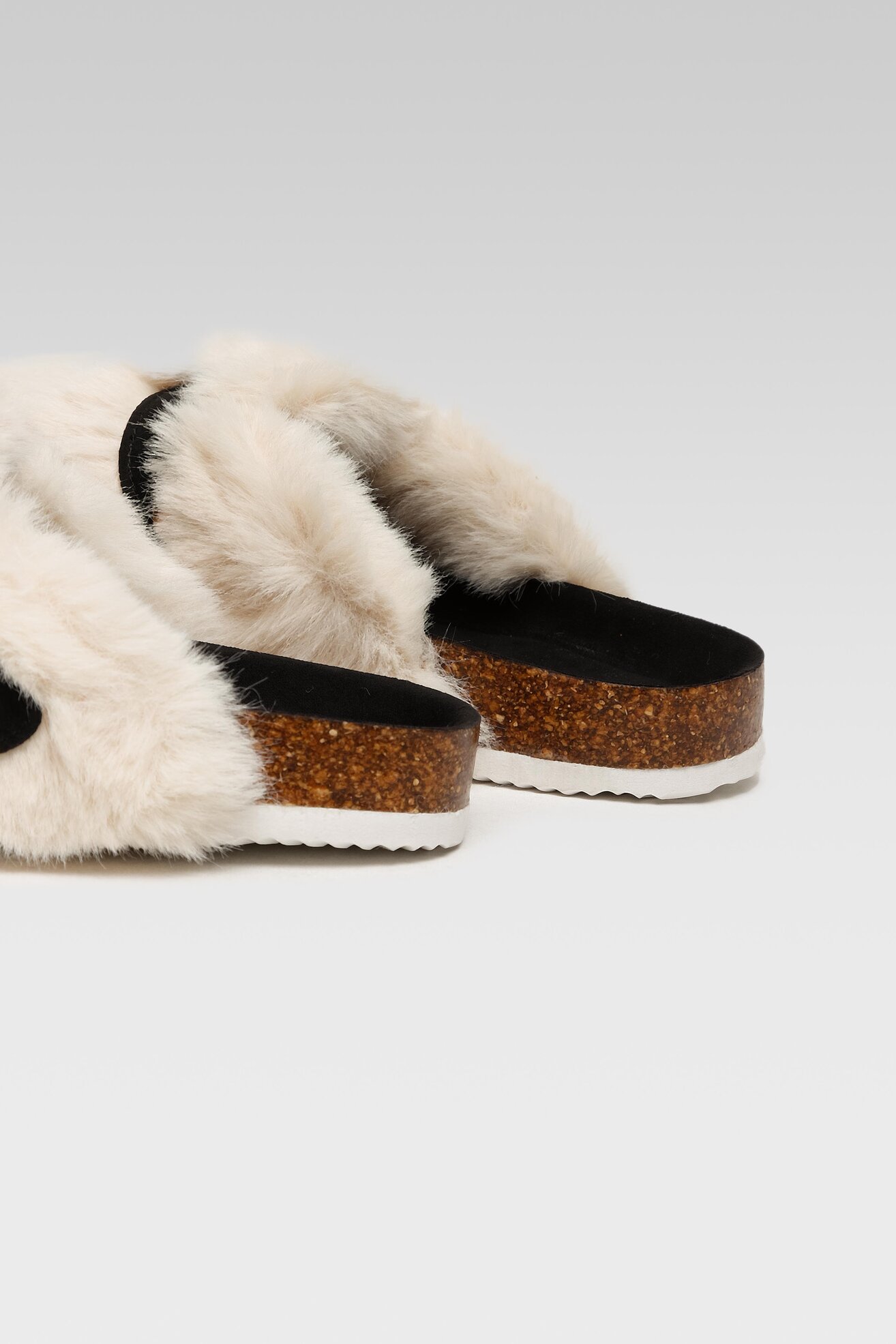 Kapcie Home&Relax AGK21707 Beżowy