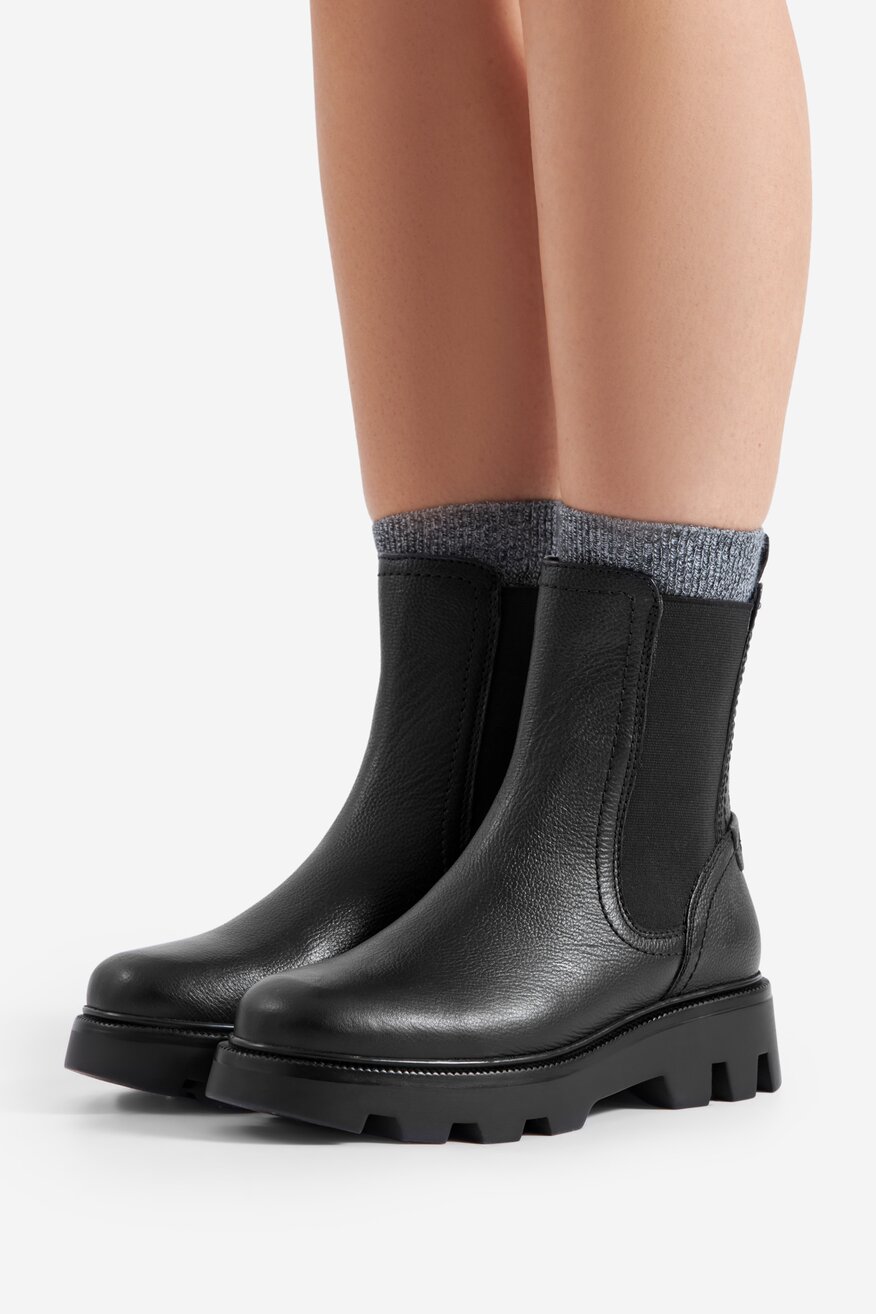 
                Kratke čizme Lasocki CRNA - 5905588812005