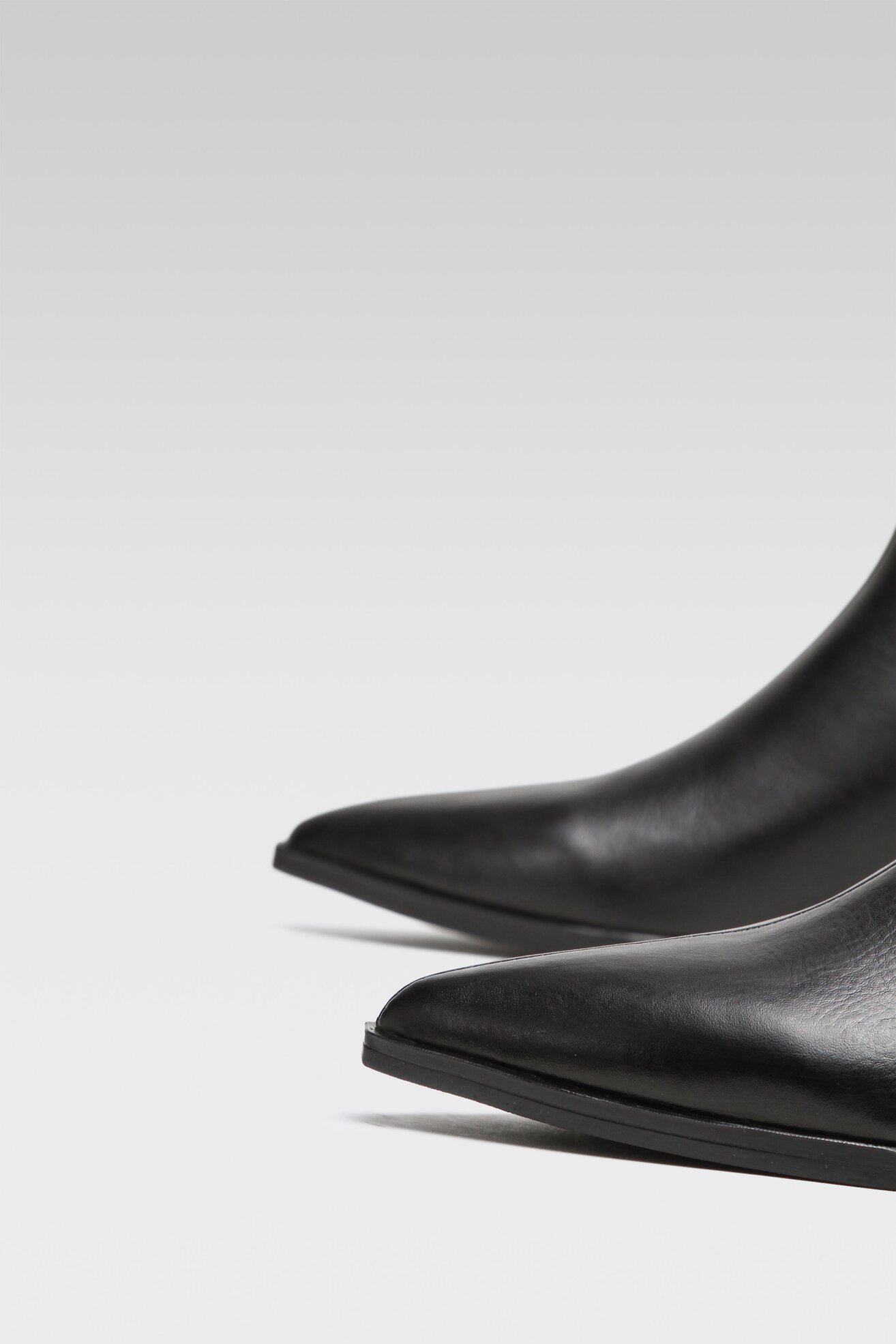 Botki SIMPLE SIMPLE-SL-32-02-000044 101 Czarny