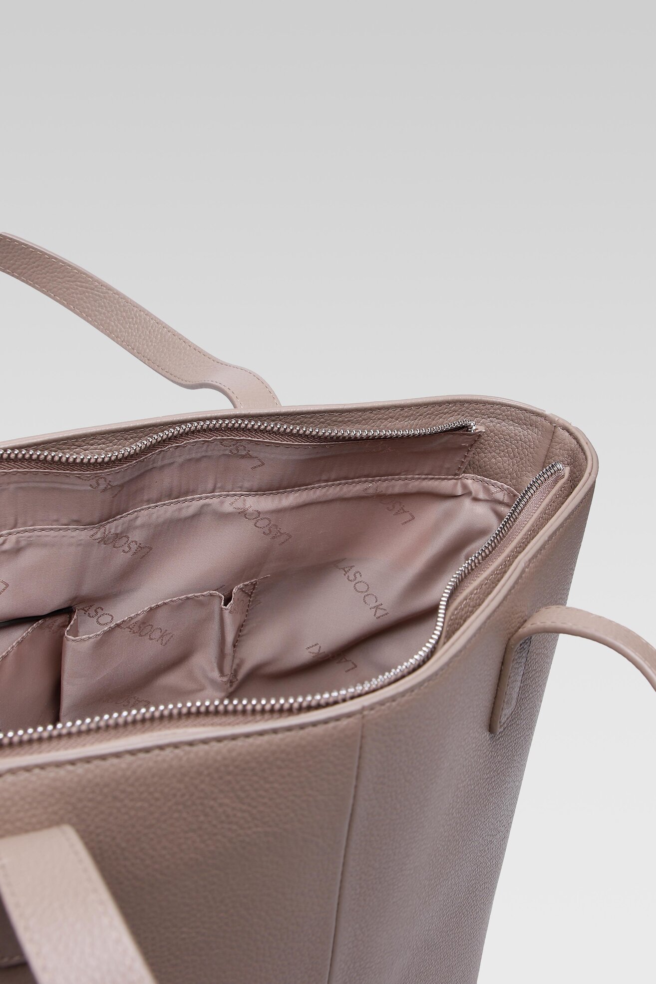 Дамска чанта Lasocki LIB-1064 ТЪМНОБЕЖОВ