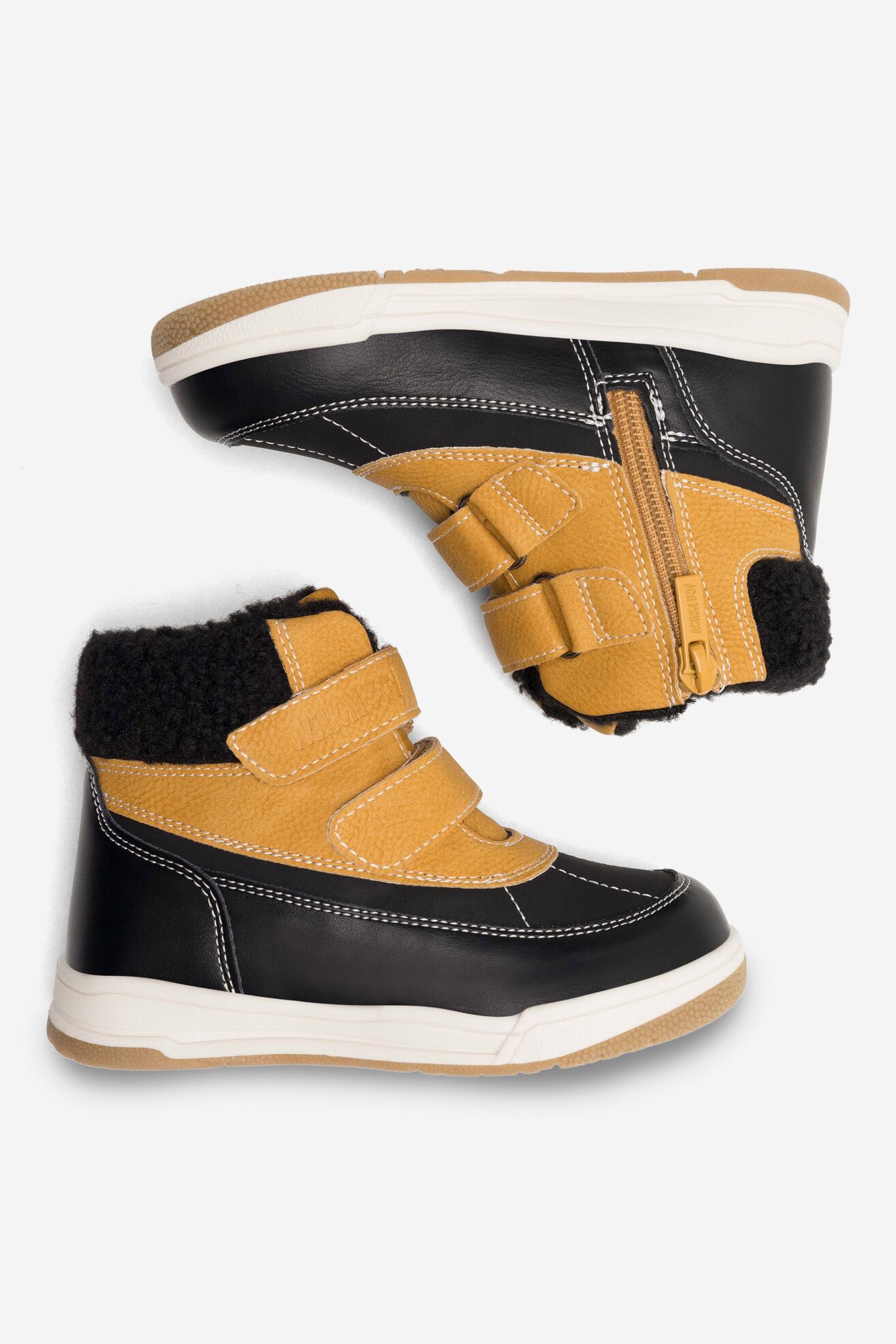 Trzewiki Action Boy CM221027-8 Camel