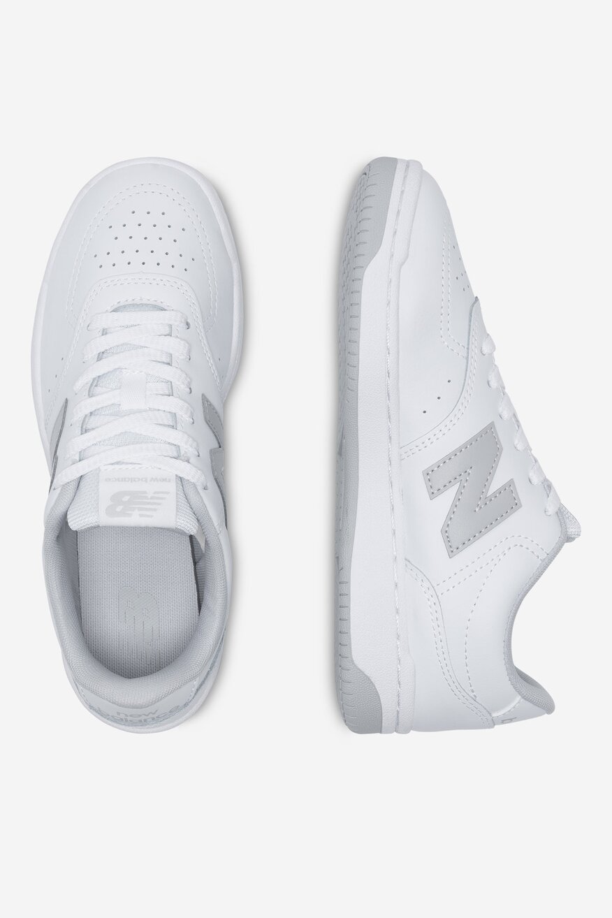 
                Sportcipő New Balance FEHÉR - 5905588256274