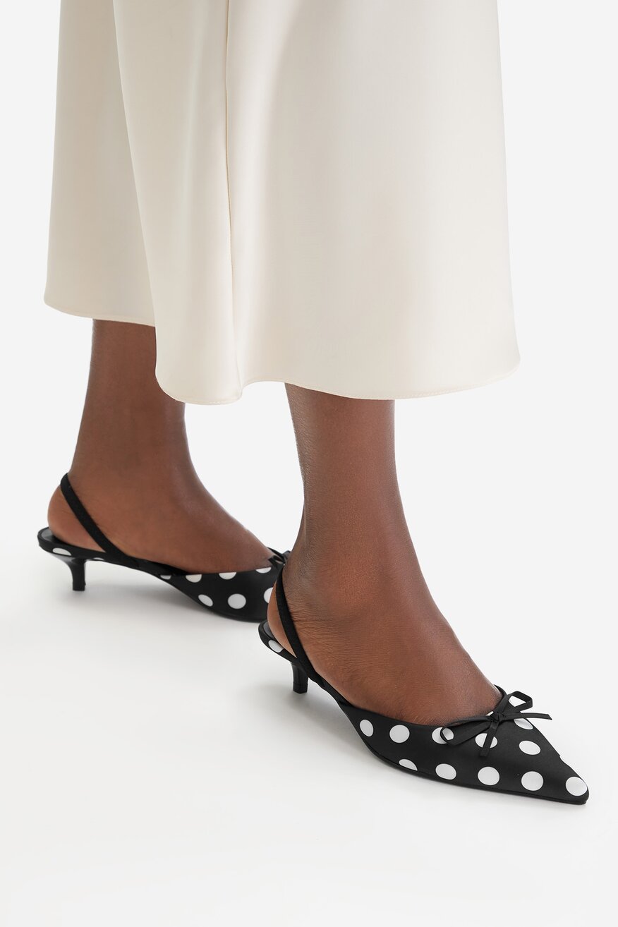 
                Елегантни обувки Jenny ЧЕРЕН - 5906751920077