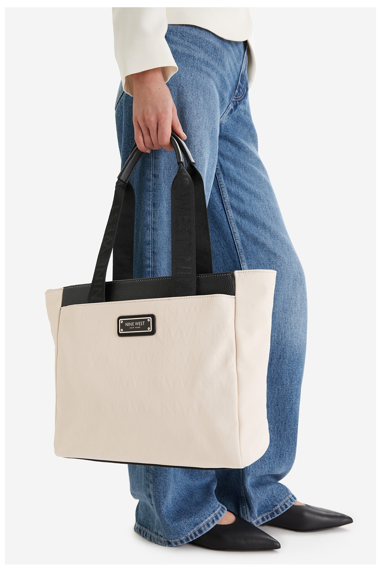 Дамска чанта NINE WEST CEO-BRIELLE-LA374-4705 СЛОНОВА КОСТ