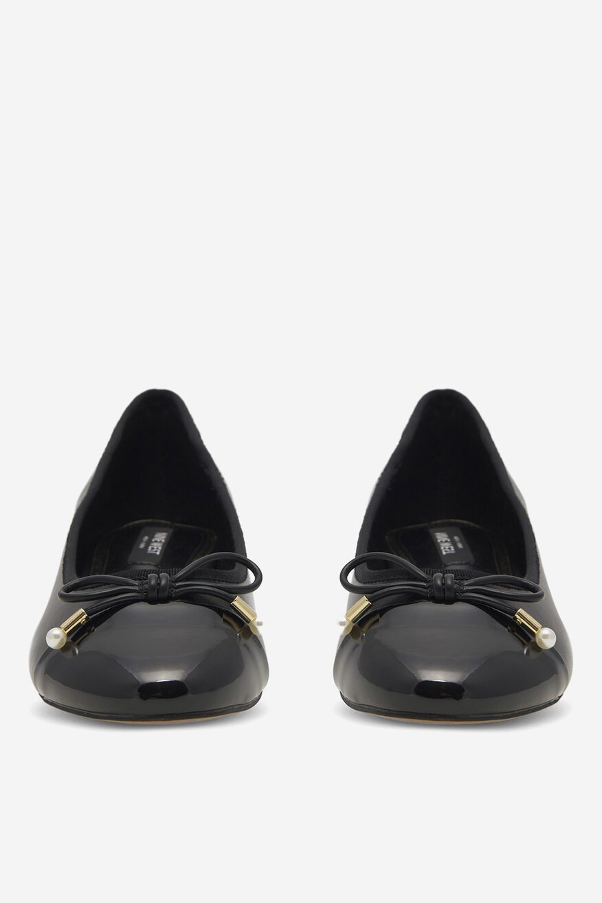 
                NINE WEST - Czółenka na słupku - 5905588516798